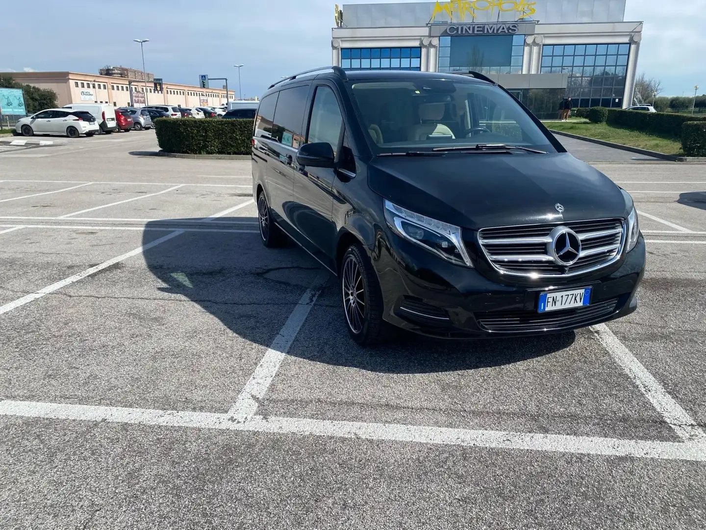 Mercedes-Benz V V 250 d Premium 4matic L auto Fekete - 1