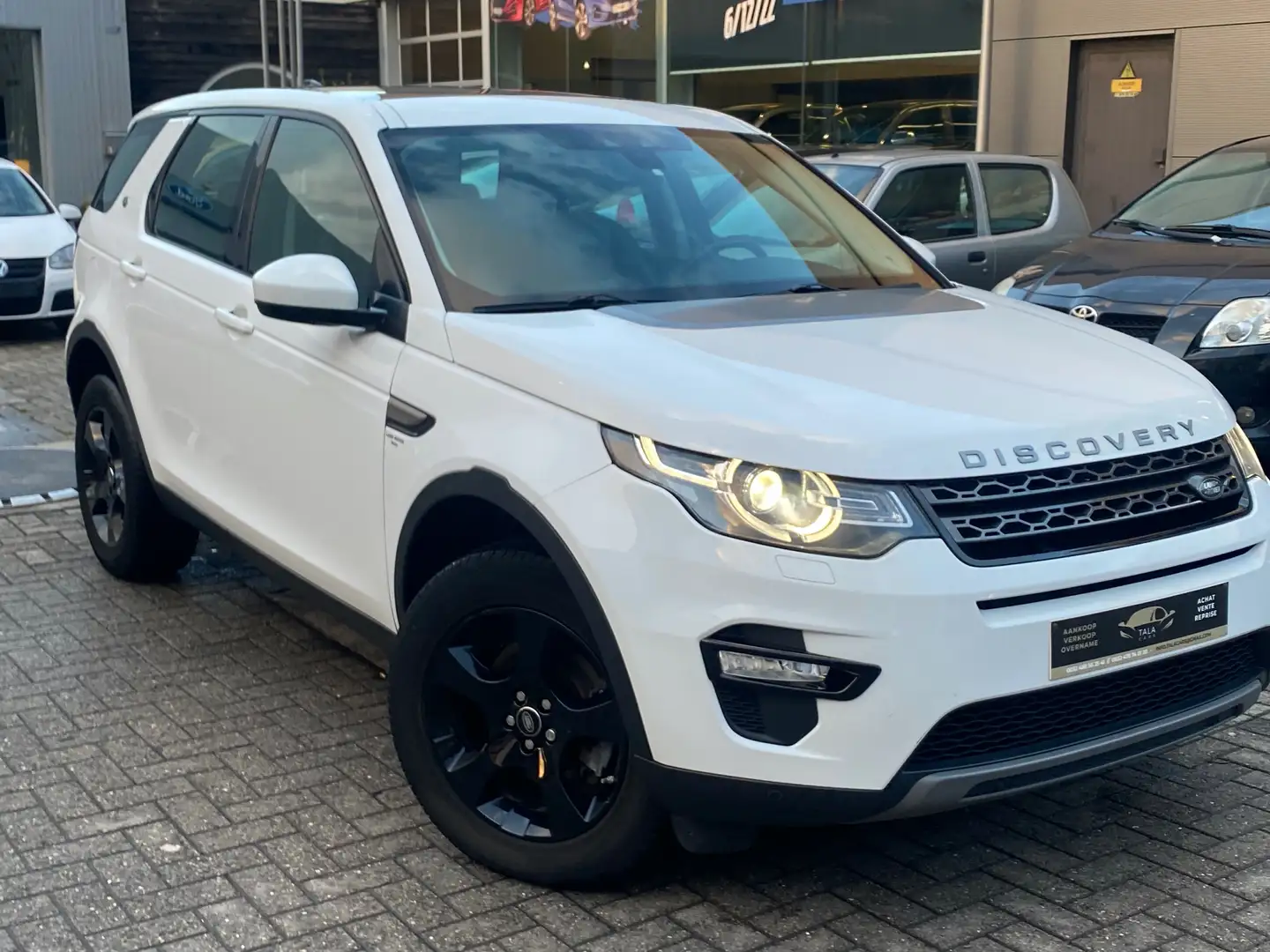 Land Rover Discovery Sport 2.0 TD4 CUIR/NAVI/CAMERA/NAVI/JANTES/BELLE VOITURE Blanco - 2