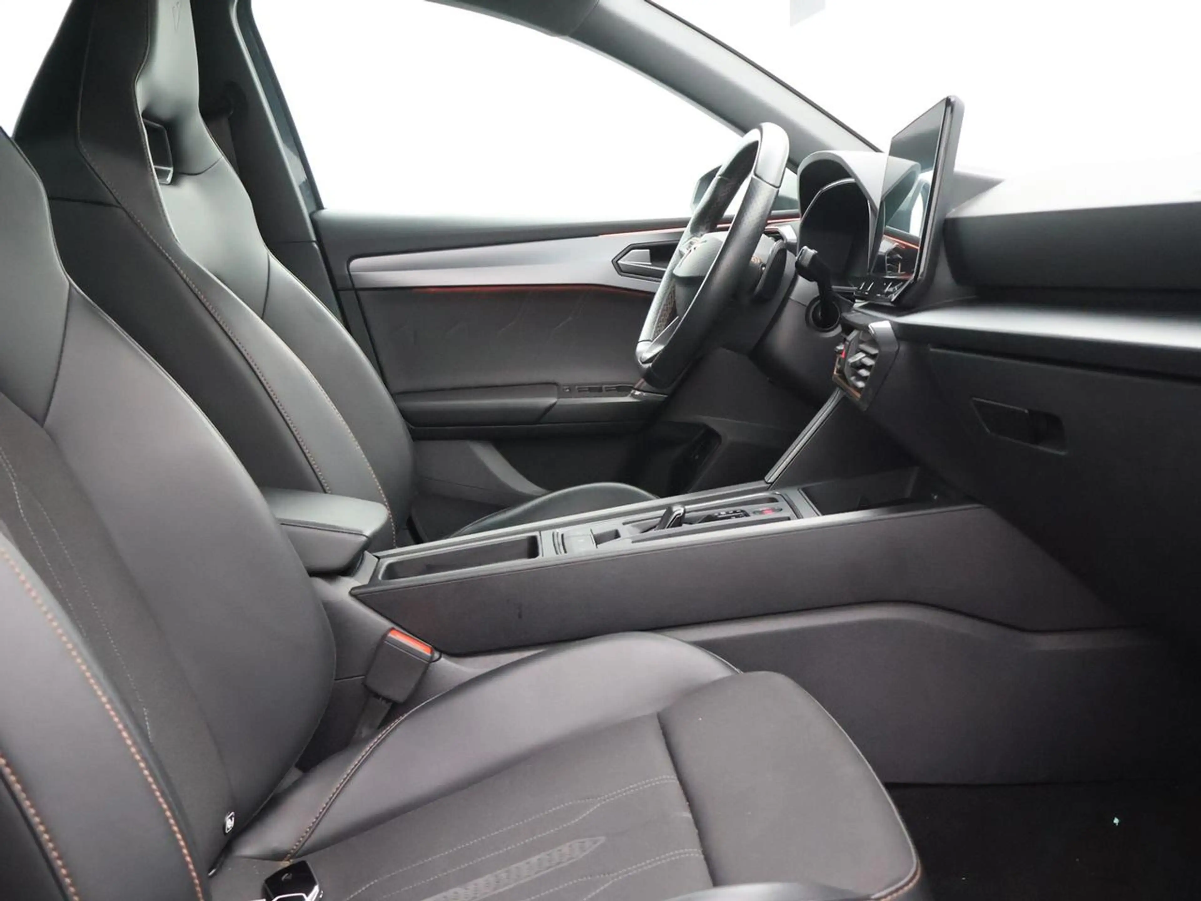CUPRA Leon Leon ST e-Hybrid 1.4 204PK *AUTOMAAT*CAMERA*SPORTZETELS*PDC*LANE ASSIST*NAVI*APP-CONNECT*VIRTUAL COCKPIT*...* — photo 9