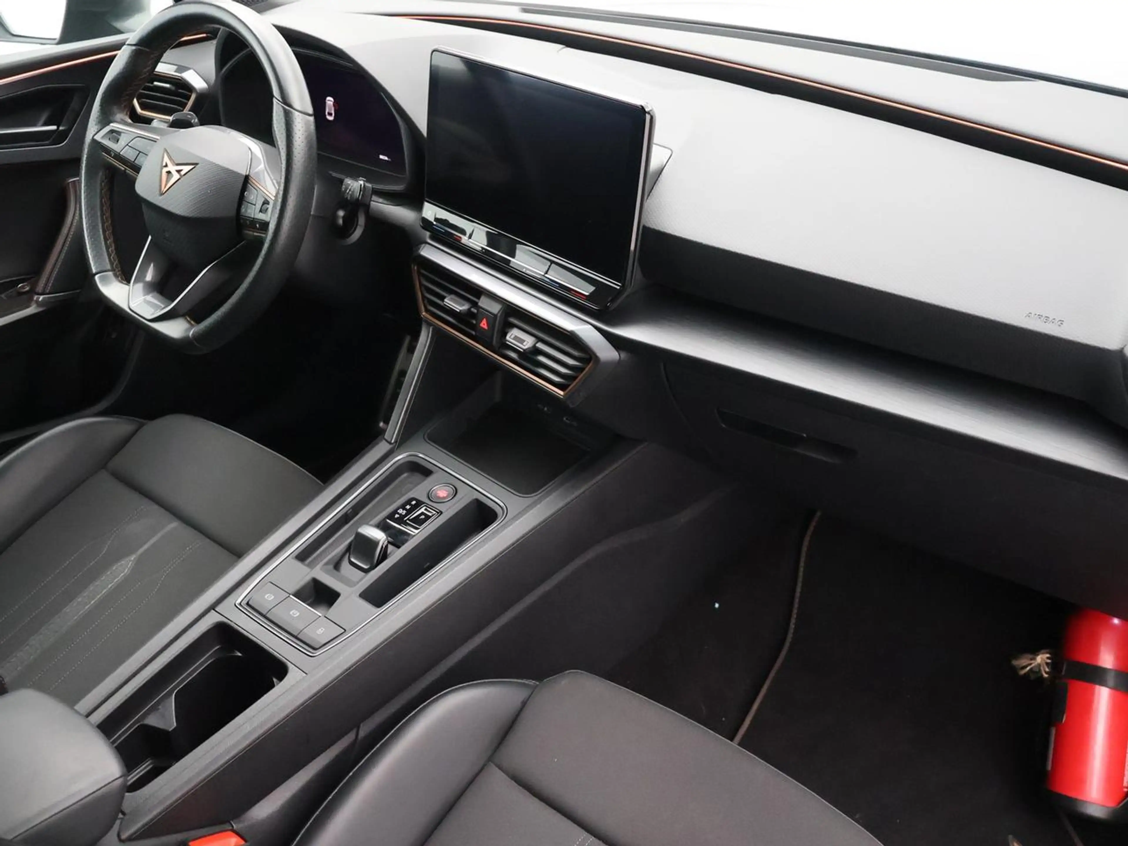 CUPRA Leon Leon ST e-Hybrid 1.4 204PK *AUTOMAAT*CAMERA*SPORTZETELS*PDC*LANE ASSIST*NAVI*APP-CONNECT*VIRTUAL COCKPIT*...* — photo 3