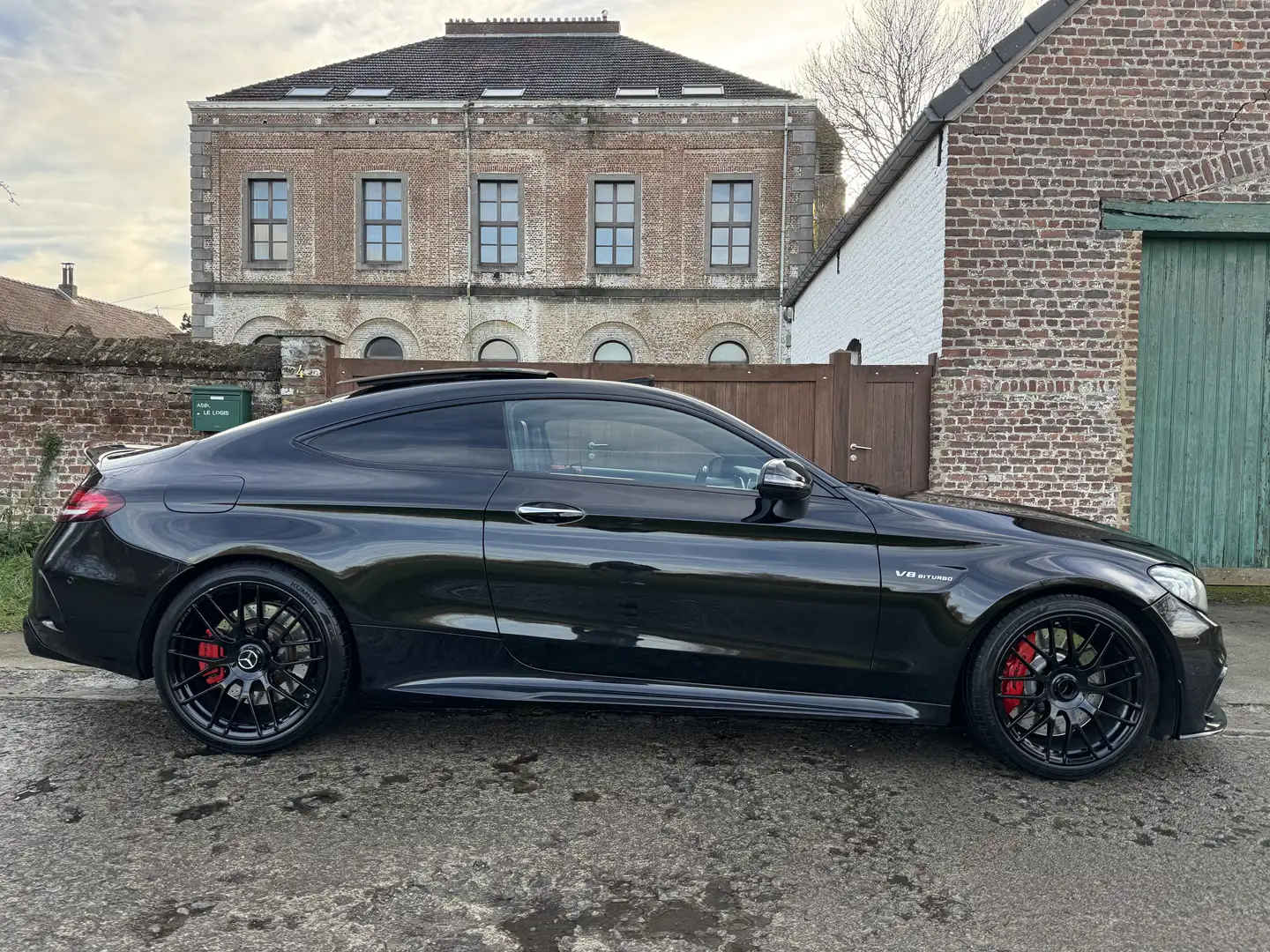 Mercedes-Benz C 63 AMG S Coupe *PANO*MEMORY SEATS*BURMESTER* Zwart - 2