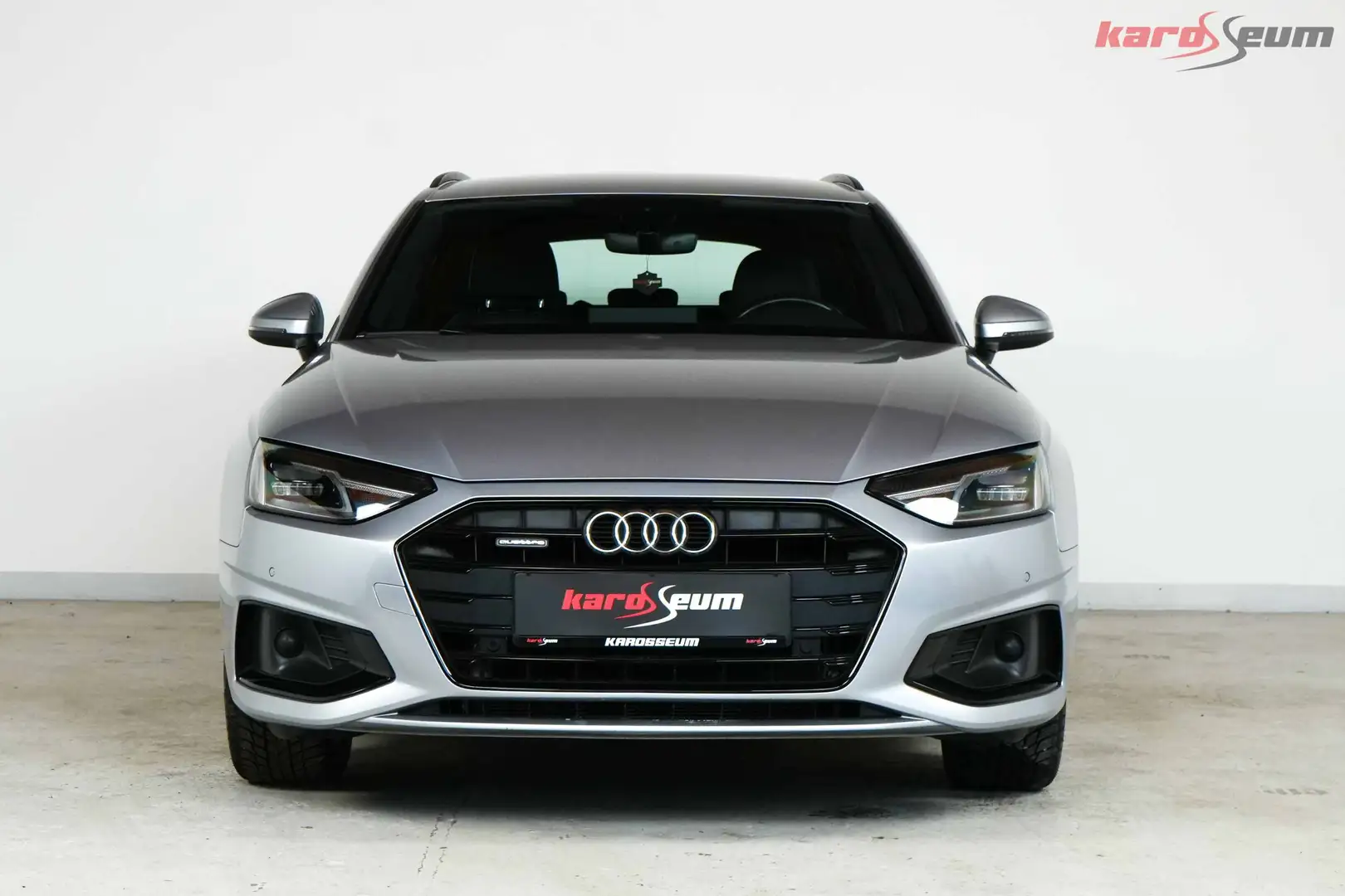 Audi A4 40 TDI Avant advanced | DYNAMIK | Allrad Silber - 2
