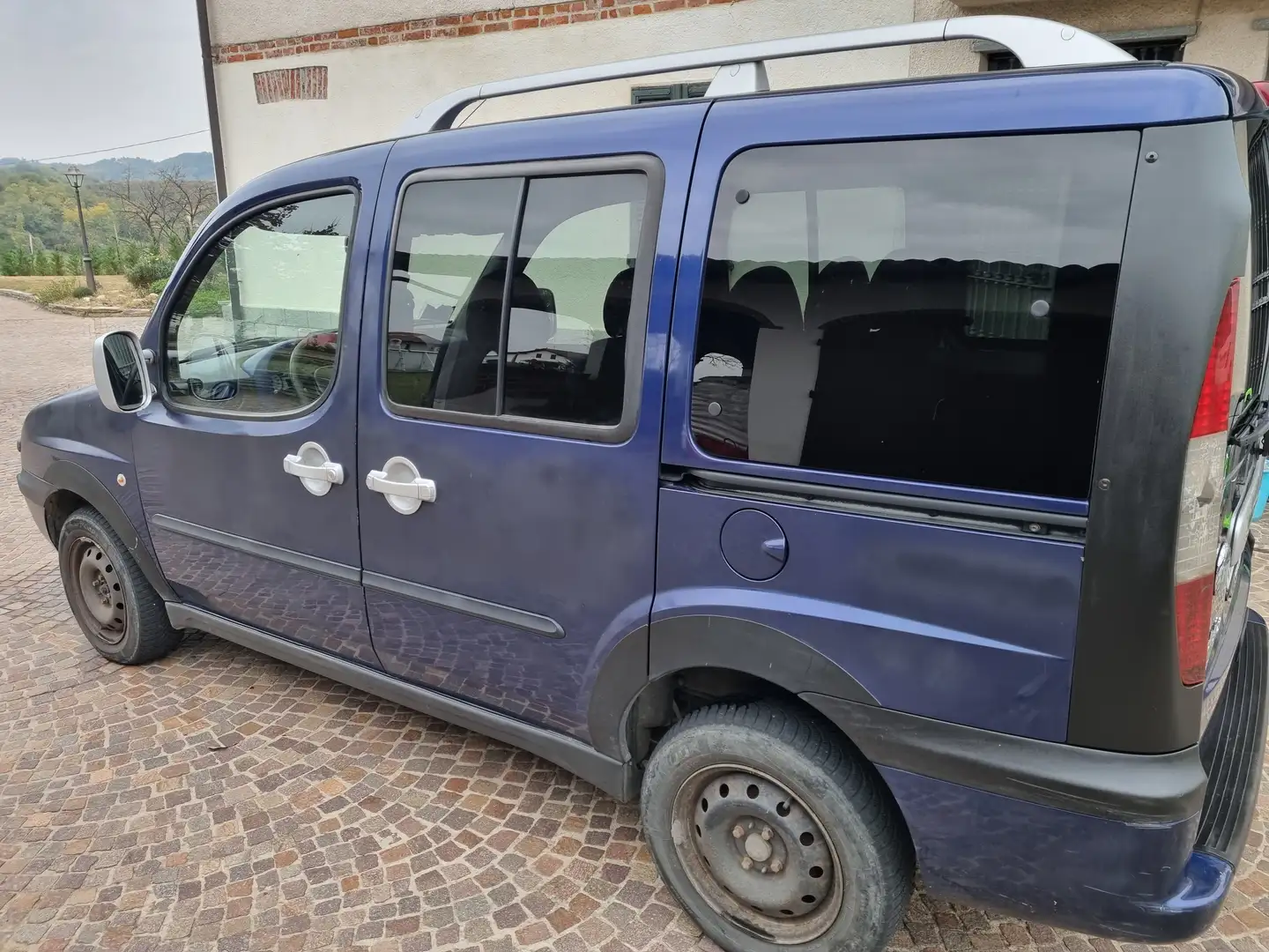 Fiat Doblo Doblo 1.9 jtd Malibu 105cv Bleu - 2