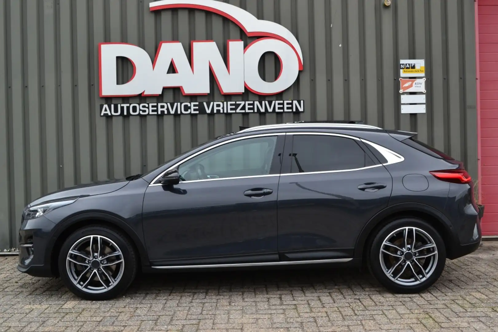 Kia XCeed 1.6 T-GDI Platinum Edition 204PK LED/Leer/Pano/ACC Gris - 2