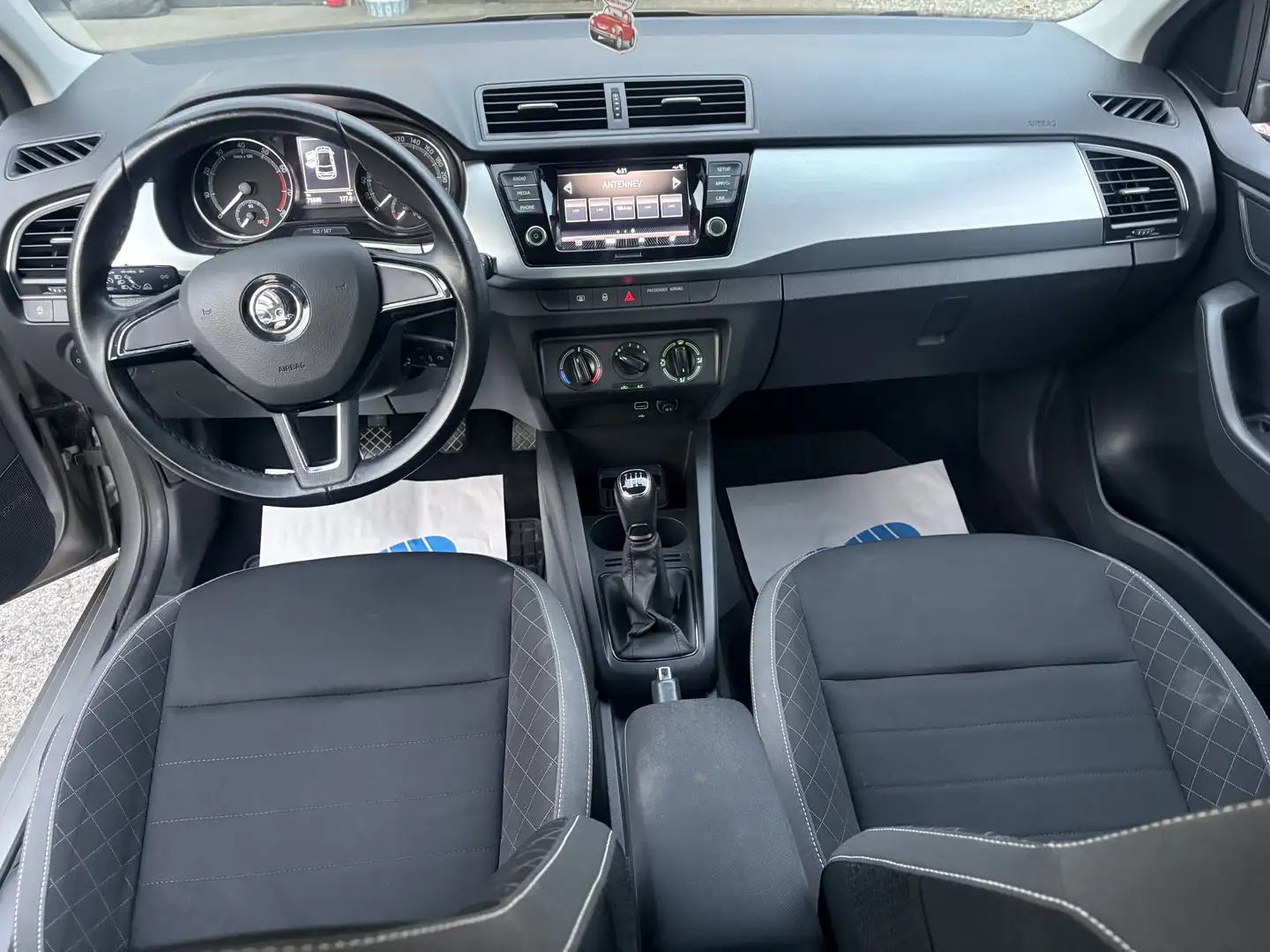 Skoda Fabia 1.0 TSI Style - 2
