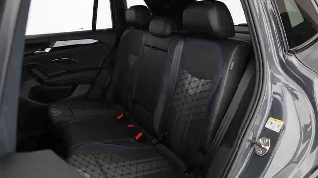 Volkswagen Tiguan R-Line eTSI DSG Ansicht 24