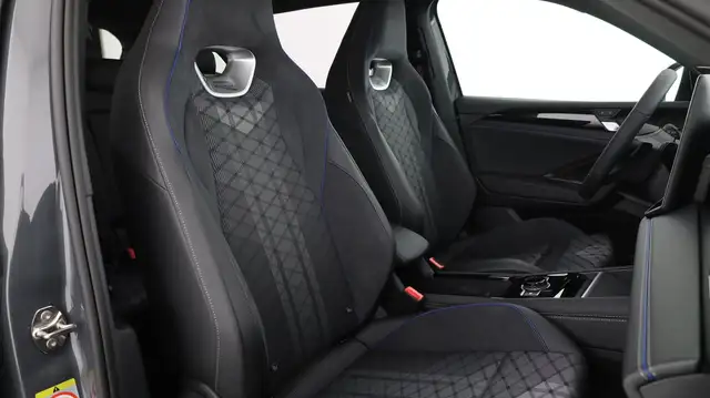 Volkswagen Tiguan R-Line eTSI DSG Ansicht 13