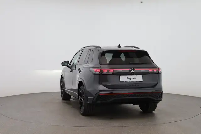 Volkswagen Tiguan R-Line eTSI DSG Ansicht 4