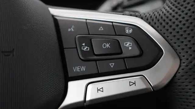 Volkswagen Tiguan R-Line eTSI DSG Ansicht 17