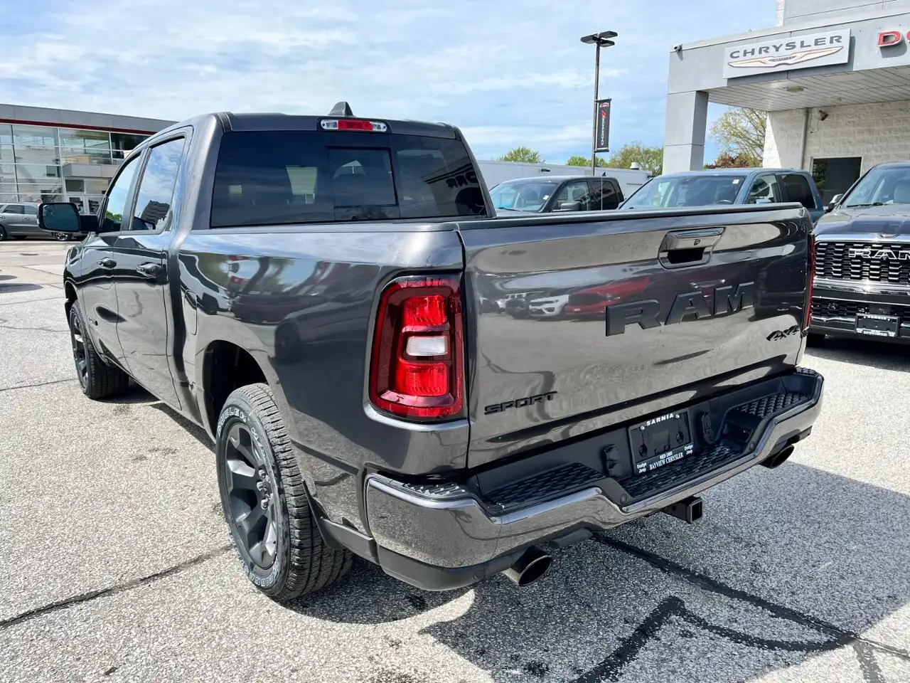 RAM 1500 снимка RAM 1500