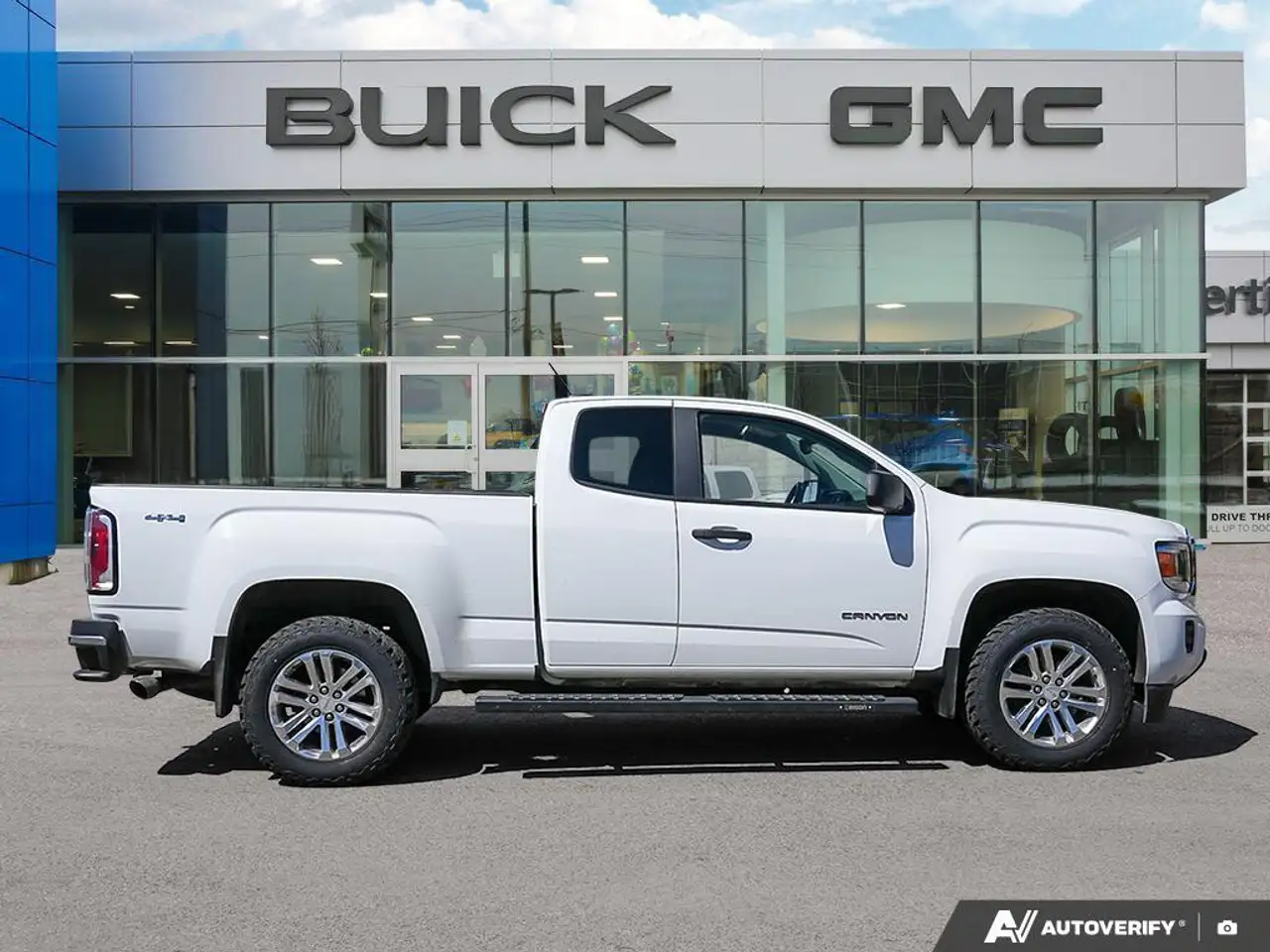 GMC Canyon снимка GMC Canyon