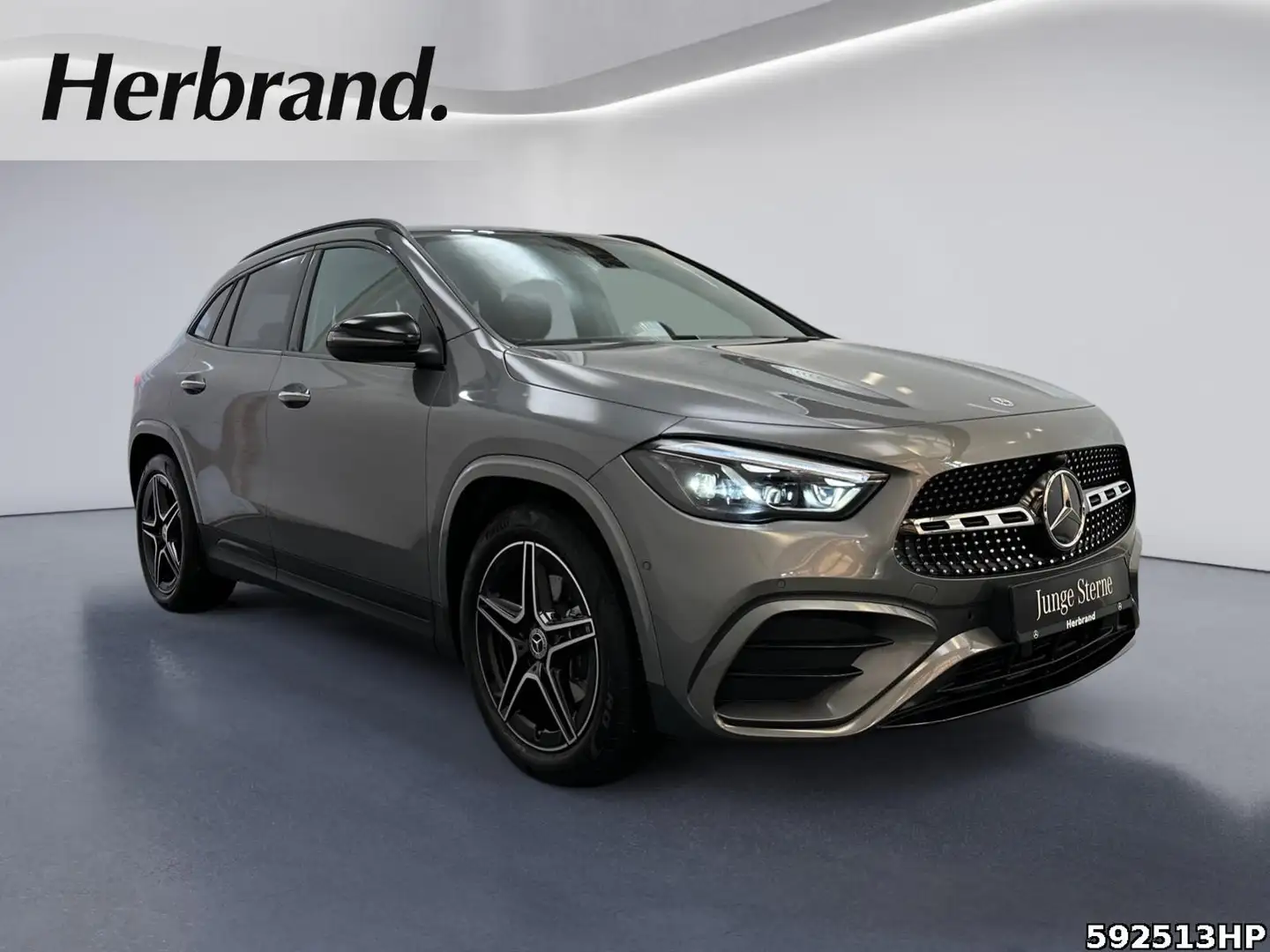 Mercedes-Benz GLA 200 d AMG Line DISTRONIC MULTIBEAM Nightp. Grau - 2