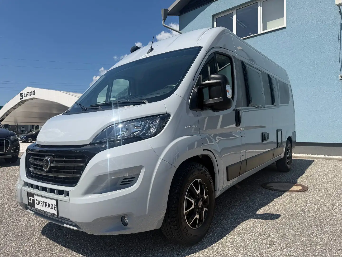 Fiat Ducato Carado 35 140 Multijet L4H2 Grau - 2