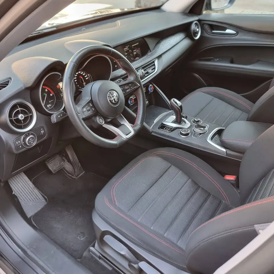 Alfa Romeo Stelvio 2021 — фото 9