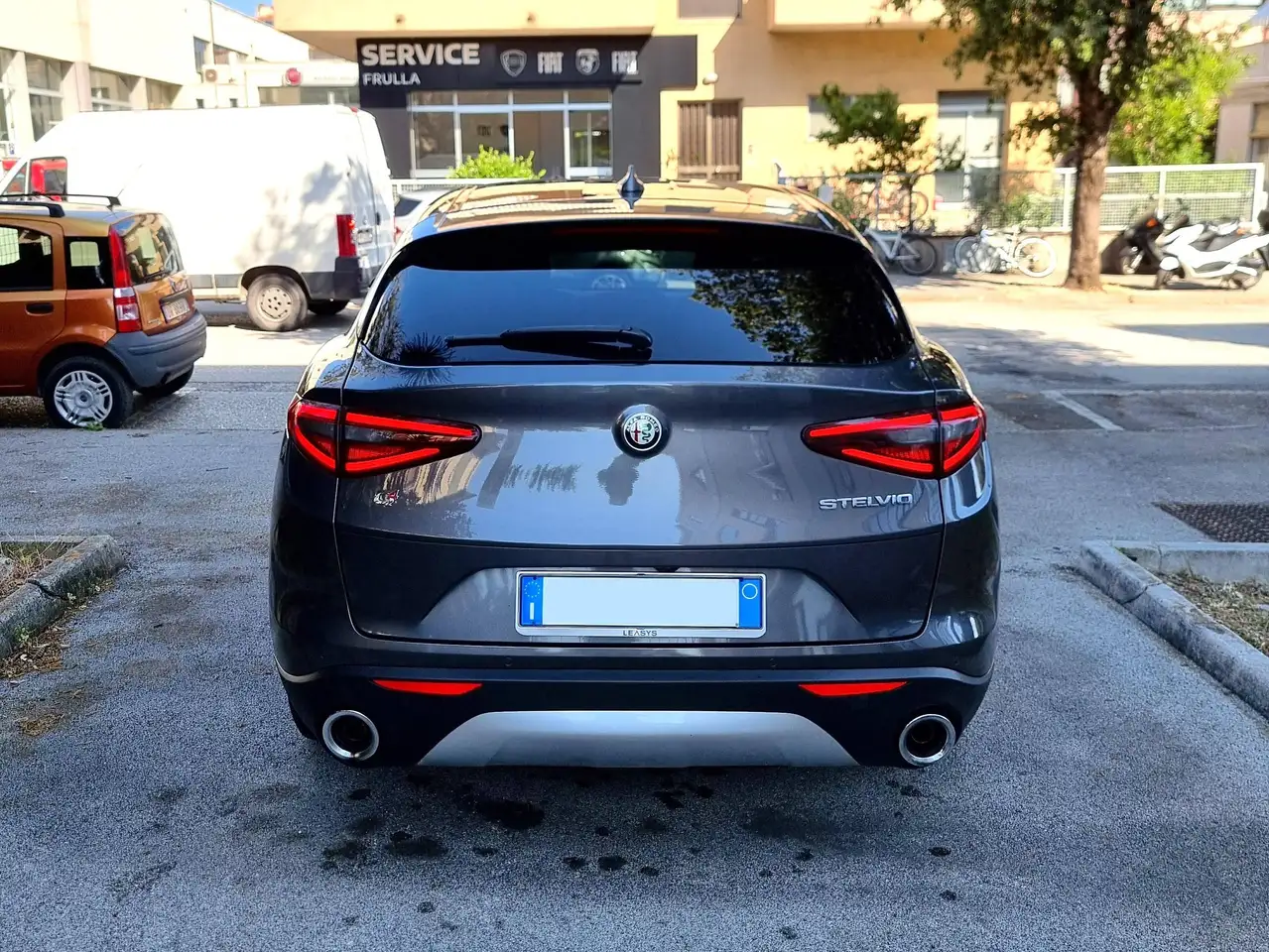 Alfa Romeo Stelvio 2021 — фото 7
