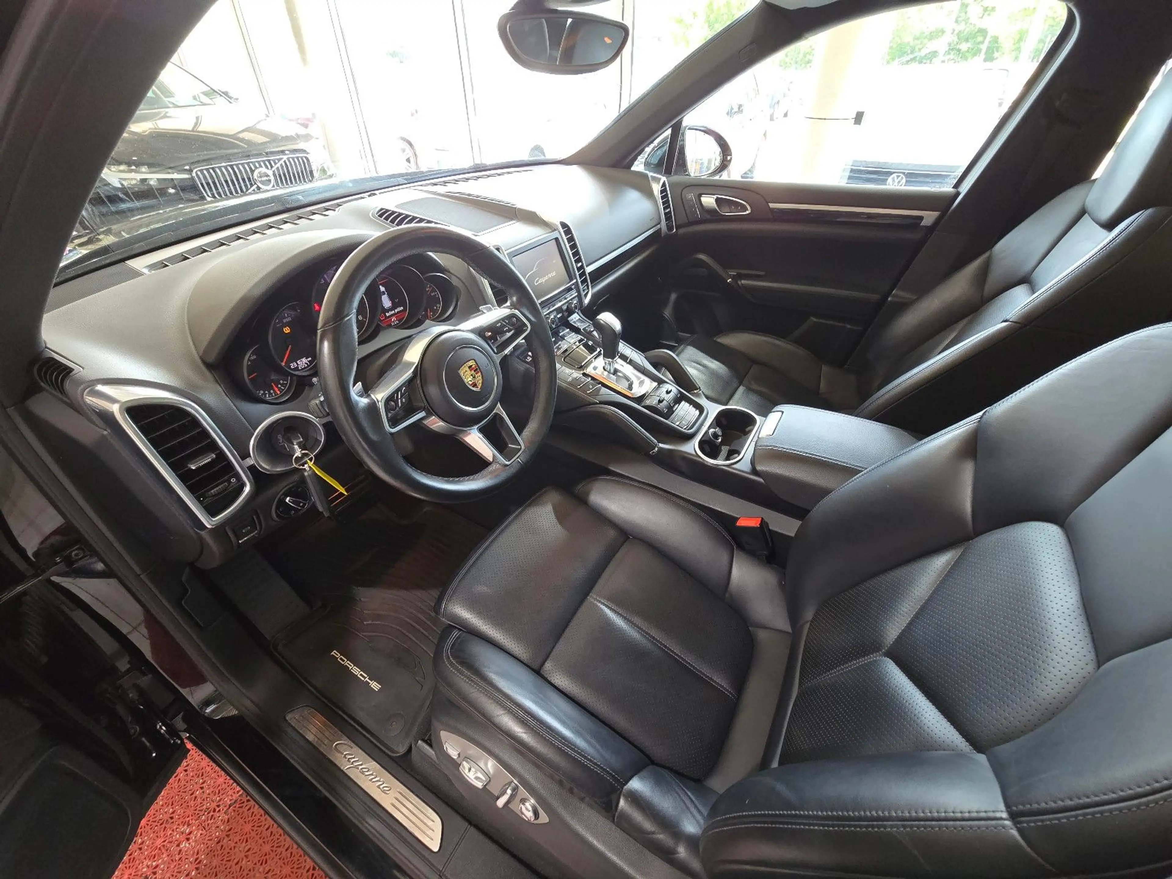 Porsche Cayenne Diesel+PANO+STANDH.+LUFT+1.HAND — photo 10