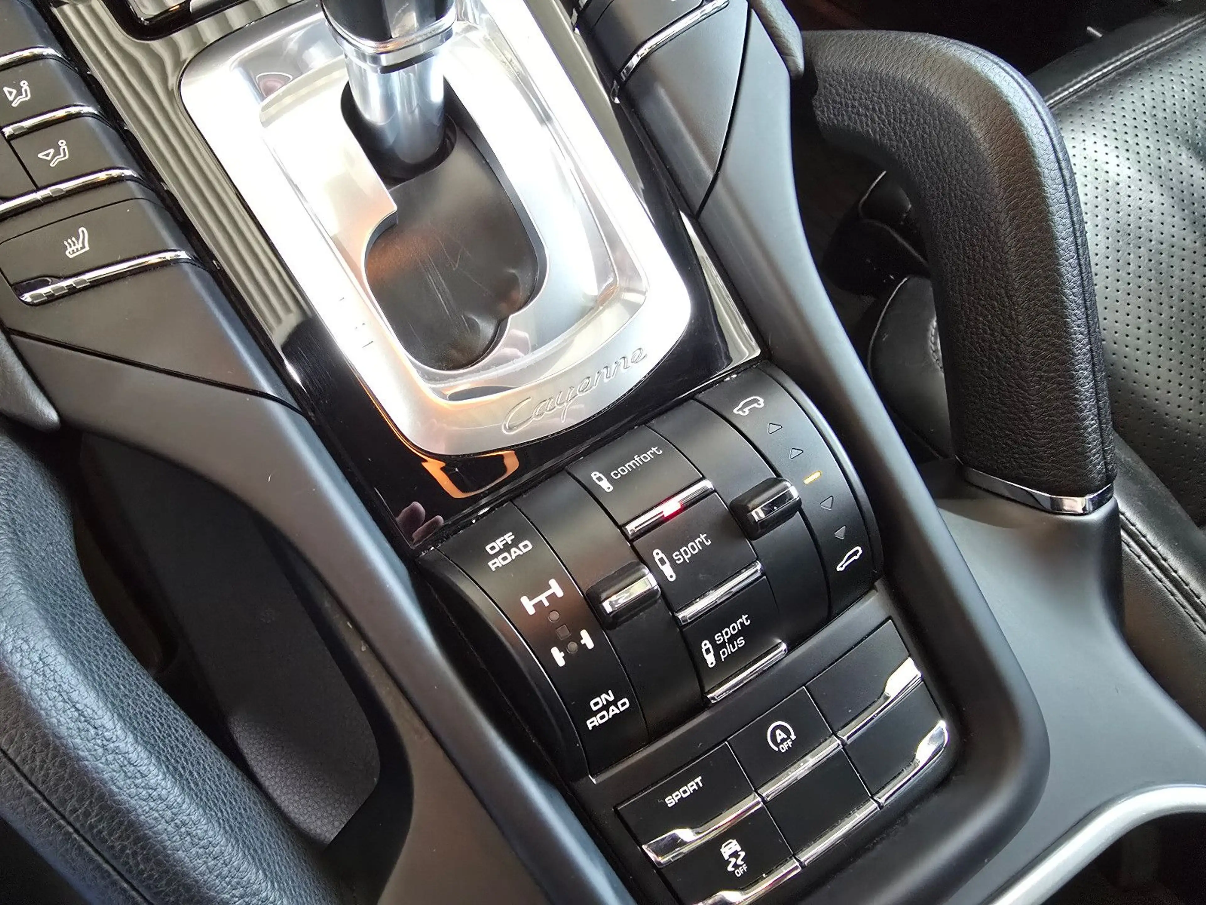 Porsche Cayenne Diesel+PANO+STANDH.+LUFT+1.HAND — photo 14