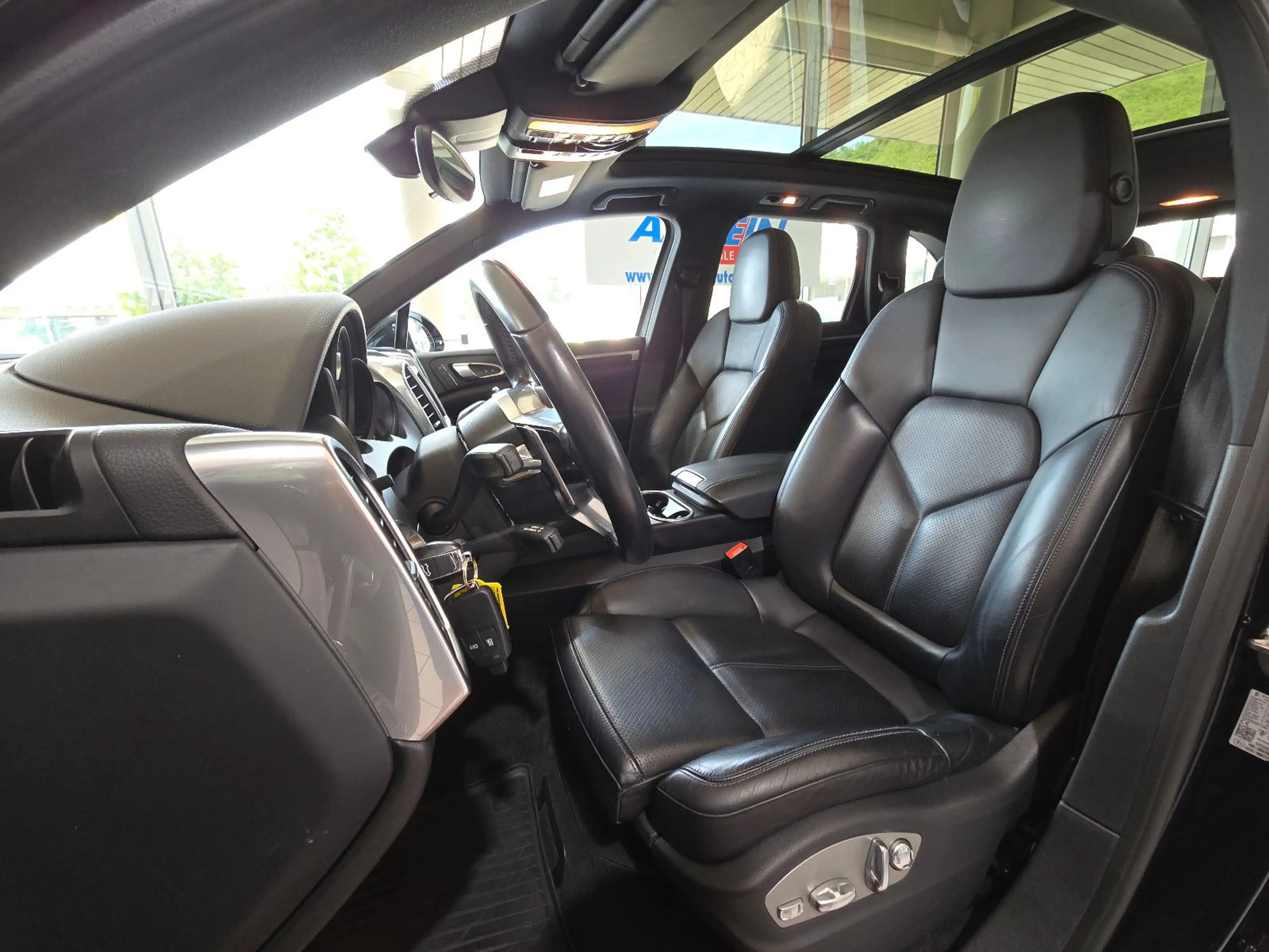 Porsche Cayenne Diesel+PANO+STANDH.+LUFT+1.HAND — photo 8