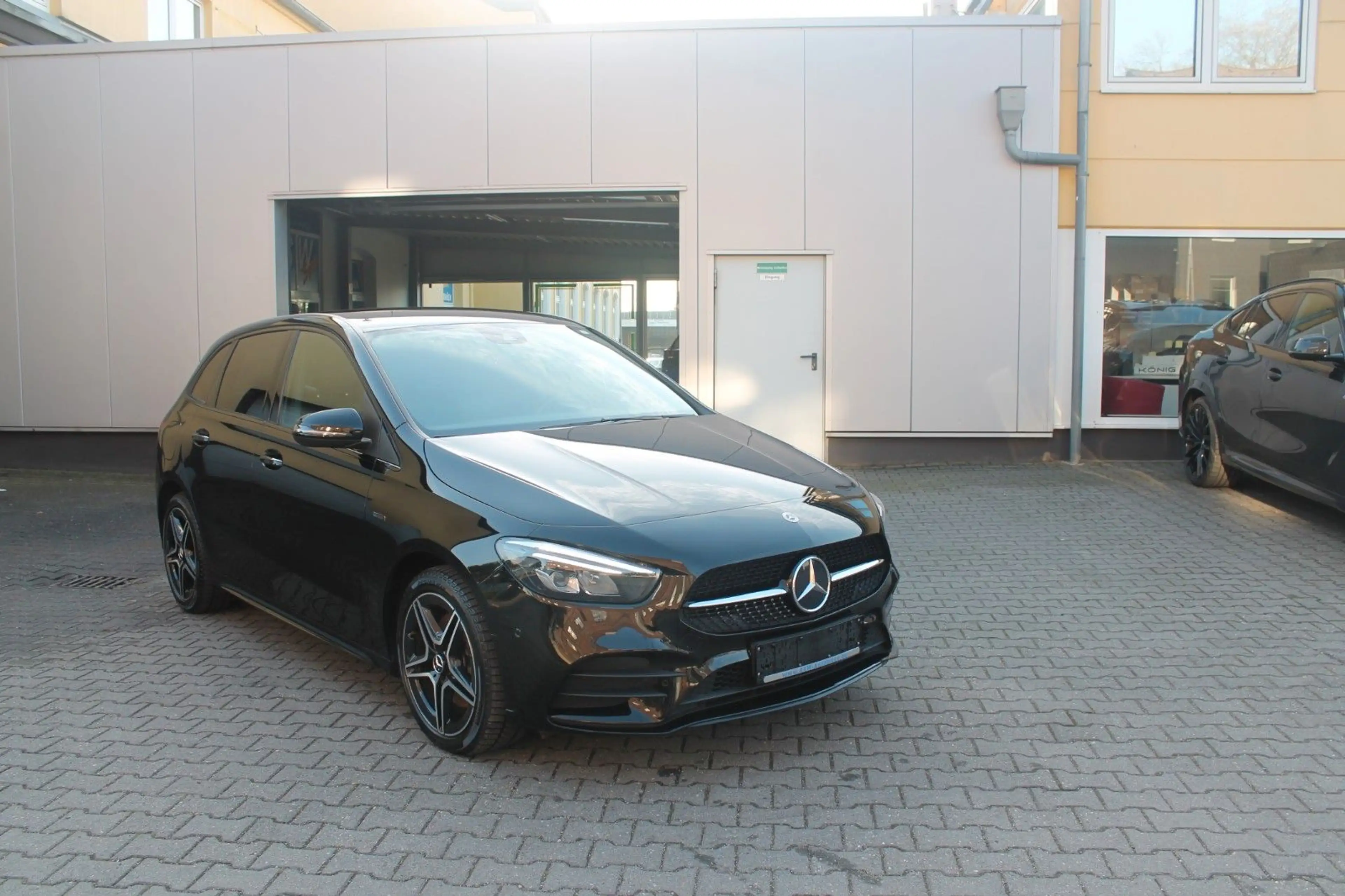 Mercedes-Benz B 250 e DCT*AMG Line+Styling*MBUX*LED* Sitzhzg — photo 4