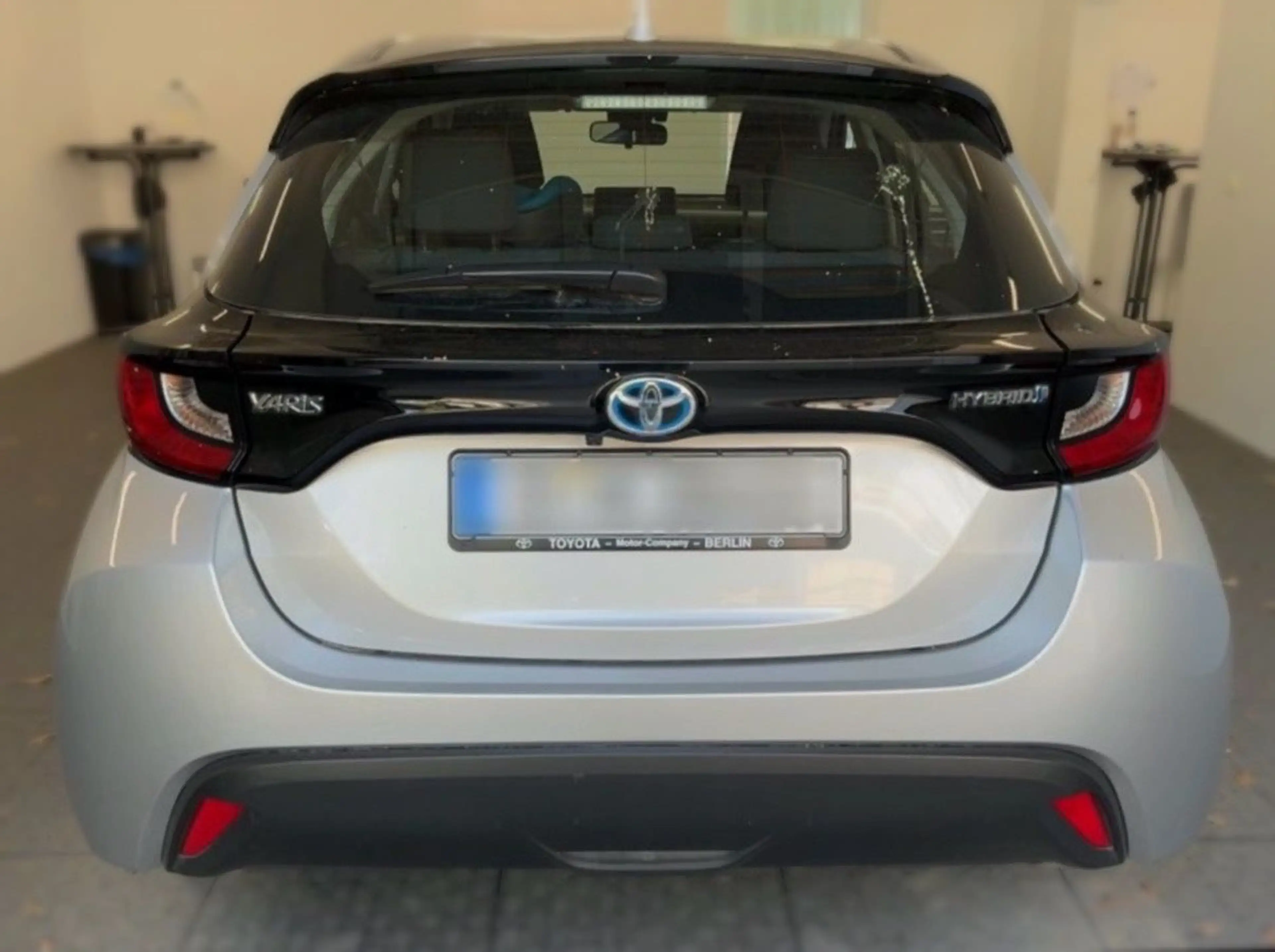 Toyota Yaris 1.5 Hybrid|1.Hand|R-CAM|CaPlay|MFL|AbsTemp — photo 6