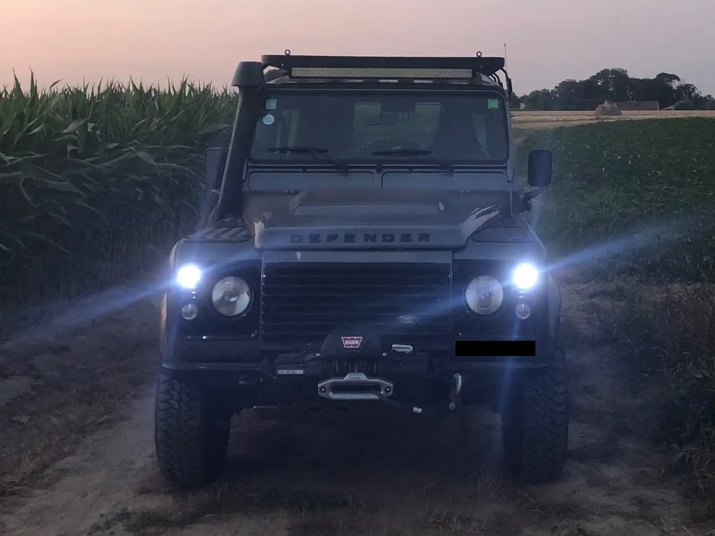 Land Rover Defender Defender 90 DPF Station Wagon SE Gris - 2