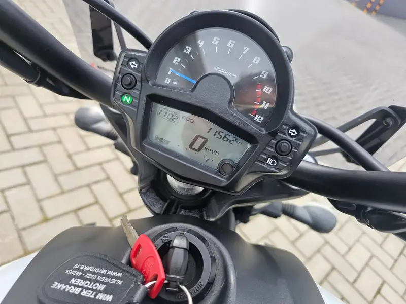 Kawasaki Vulcan S - foto 8