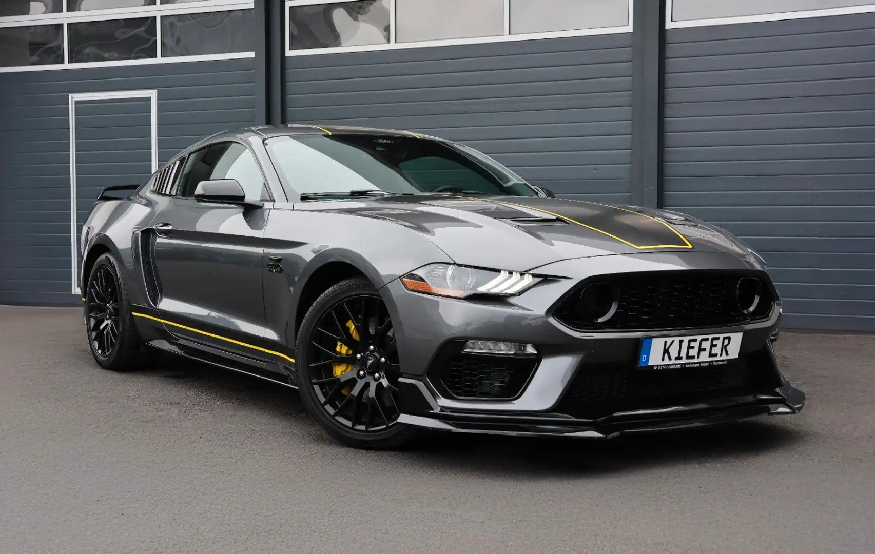Ford Mustang 5.0 GT/Mach1/BREMBO/SHZ/SBL/KAMERA/R19 Grau - 1