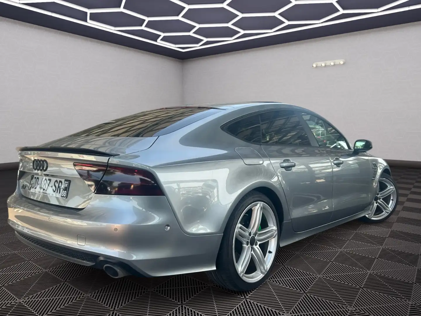 Audi A7 3.0 TDI clean diesel Avus quattro S-tronic Gris - 2