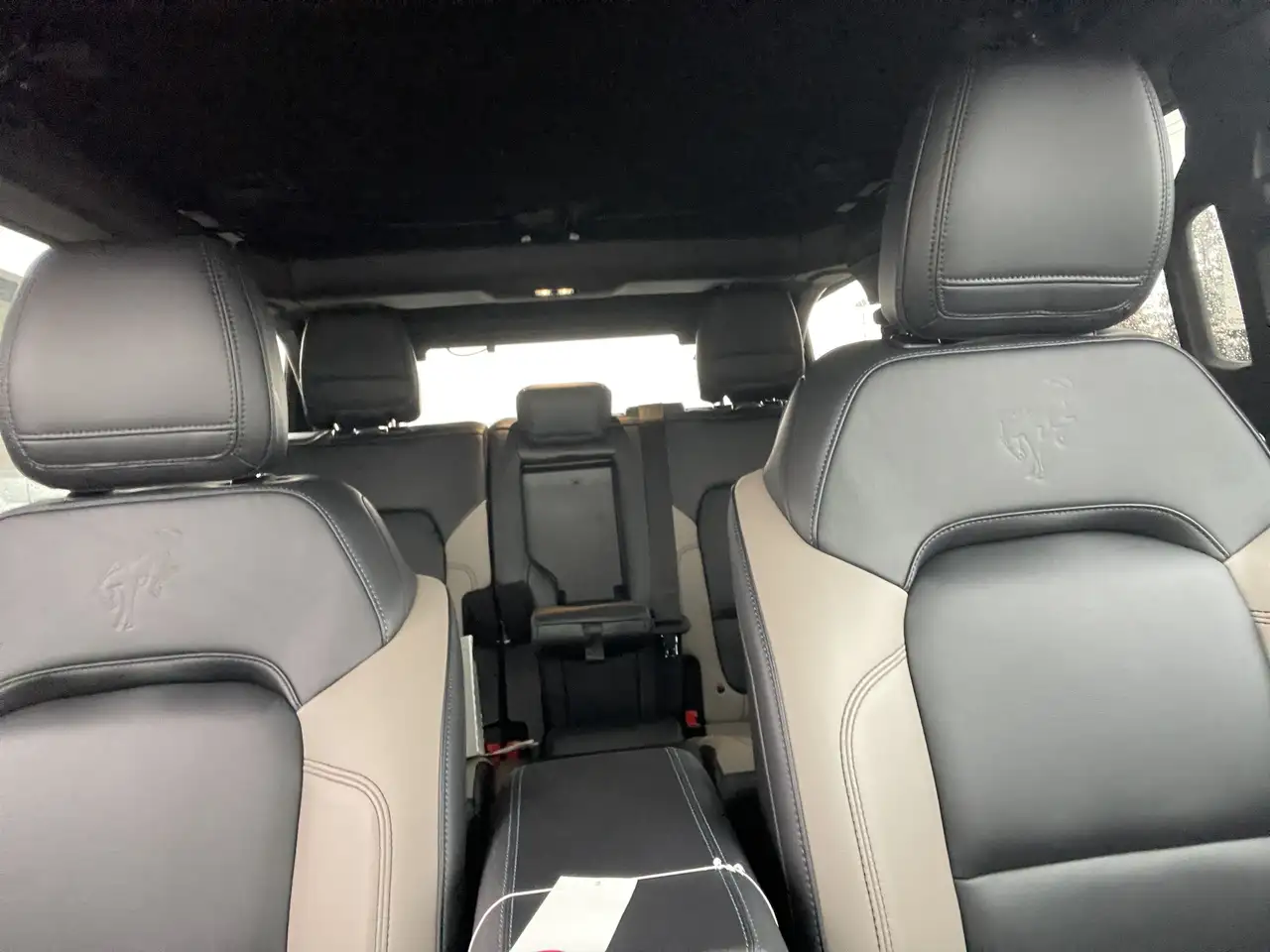 Ford Bronco photo Ford Bronco