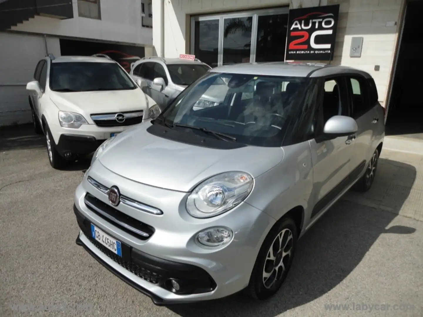 Fiat 500L 1.6 MJT 120 CV Business Grau - 1