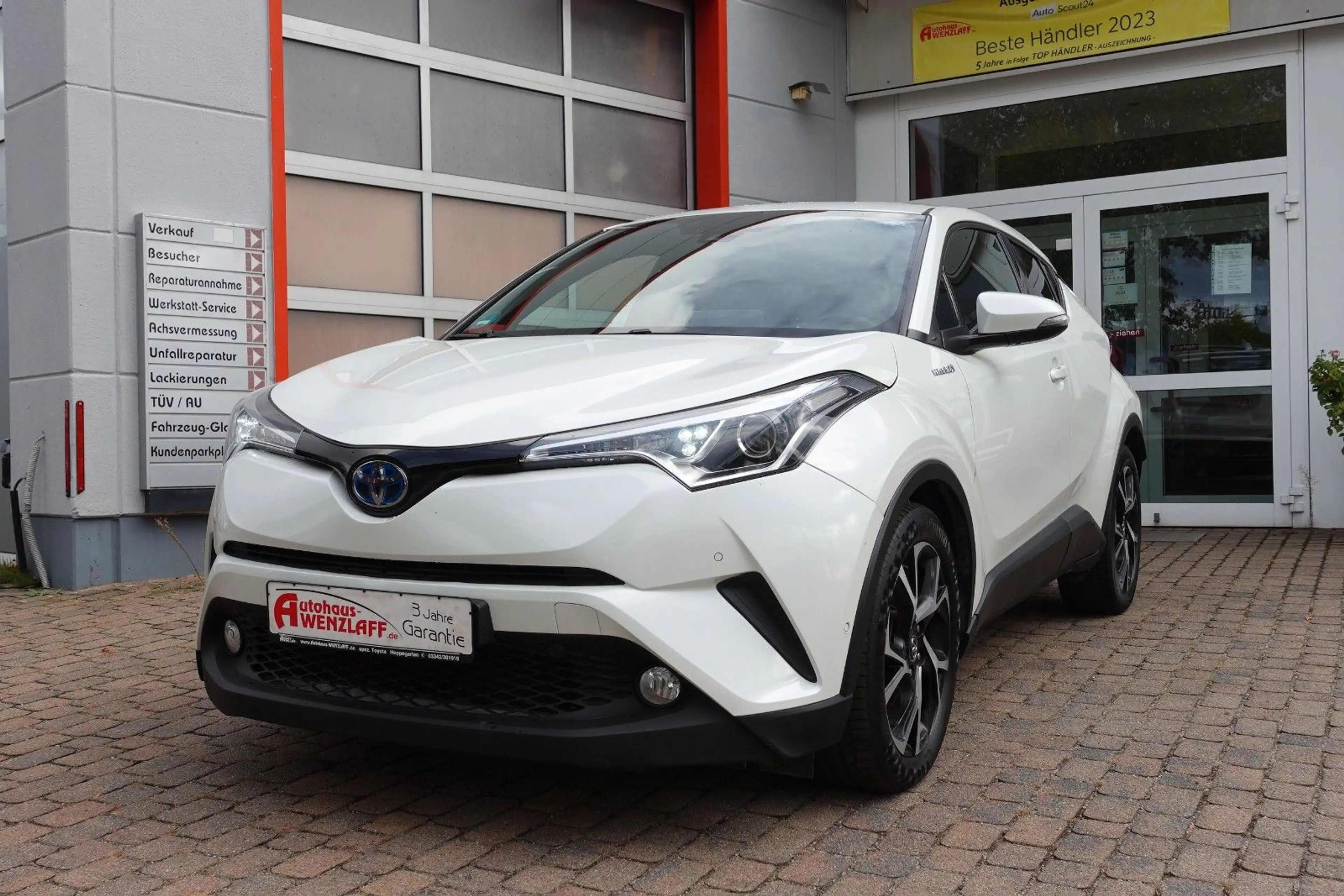Toyota C-HR 1.8 l Hybrid Team D 3 Jahre Garantie