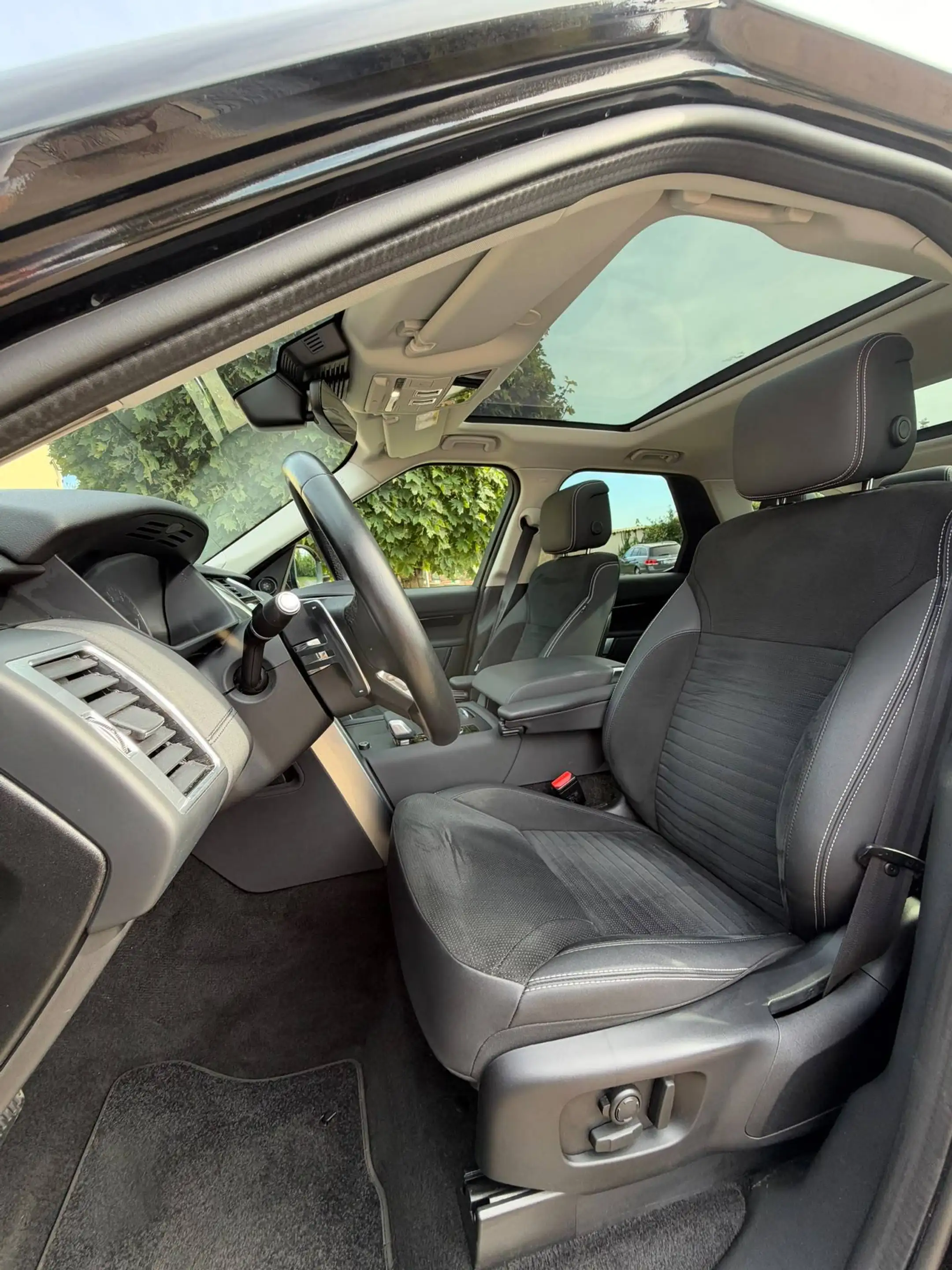 Land Rover Discovery SE D250 AWD *Service Neu* — photo 9