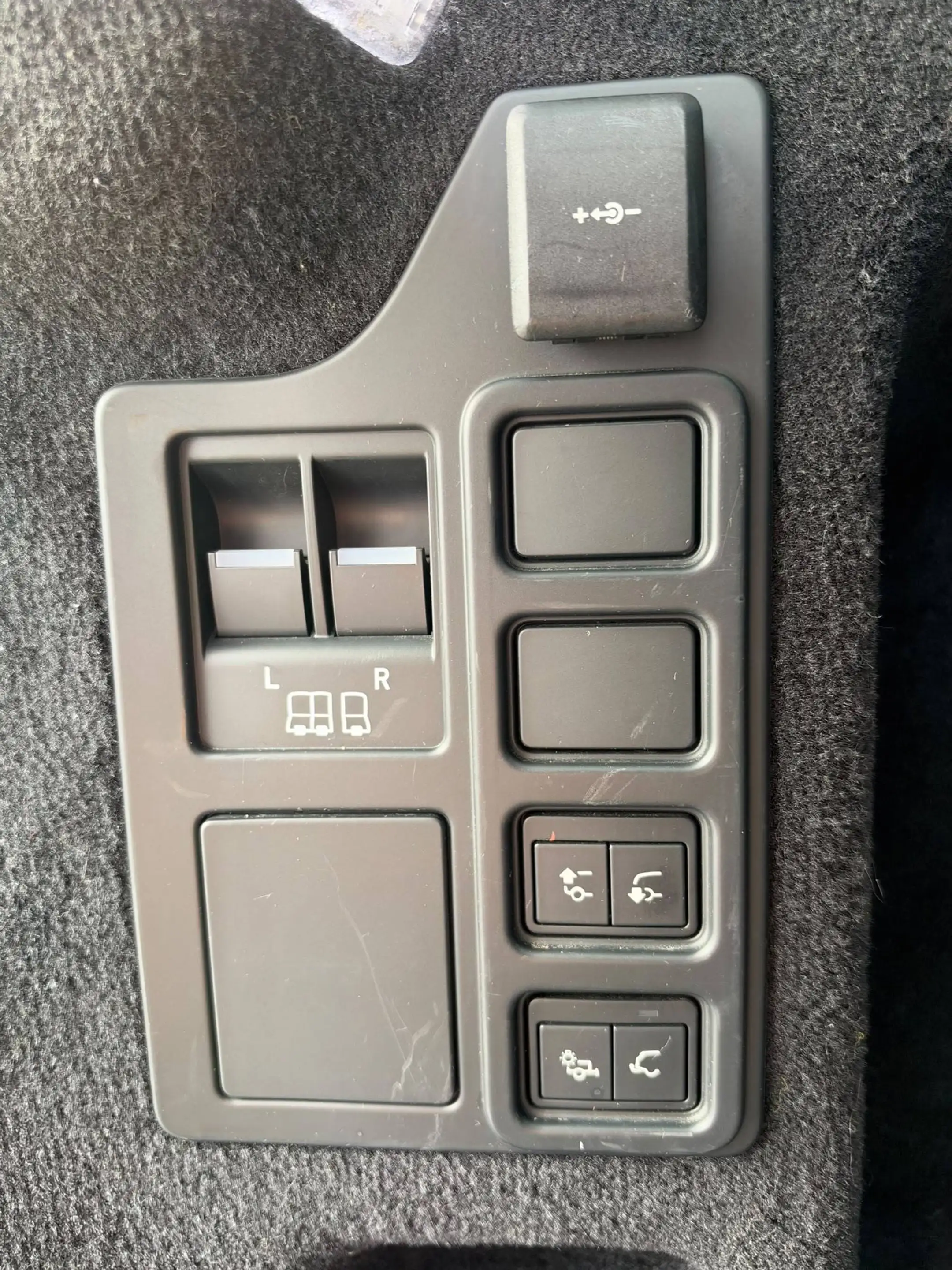 Land Rover Discovery SE D250 AWD *Service Neu* — photo 13
