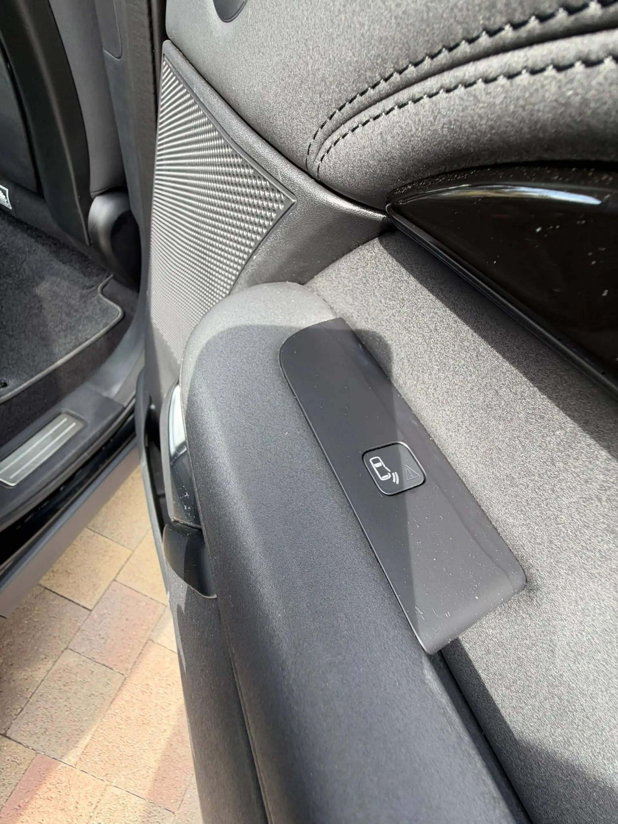 Land Rover Discovery SE D250 AWD *Service Neu* — photo 15