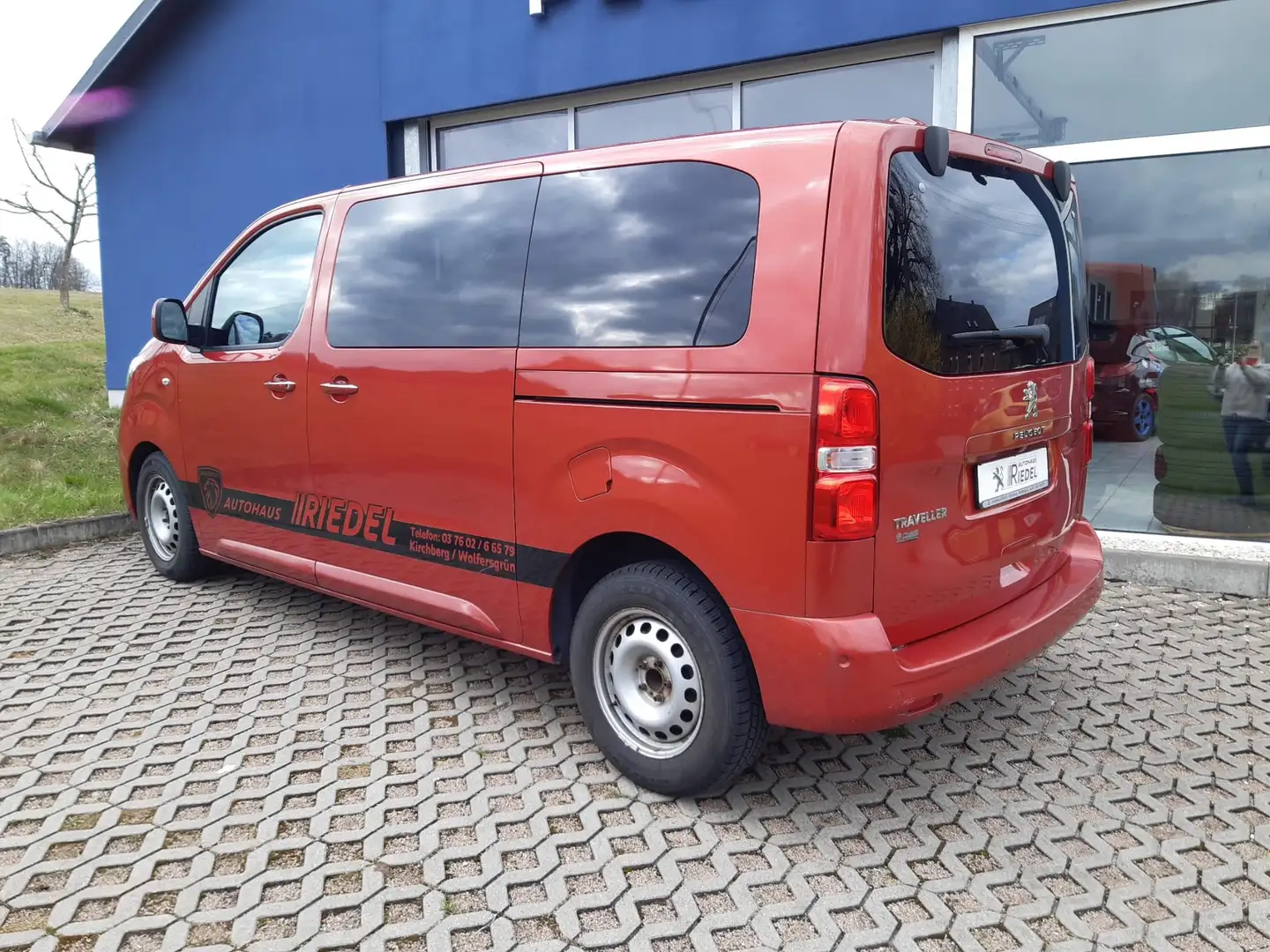 Peugeot Traveller Allure L2 Rot - 2