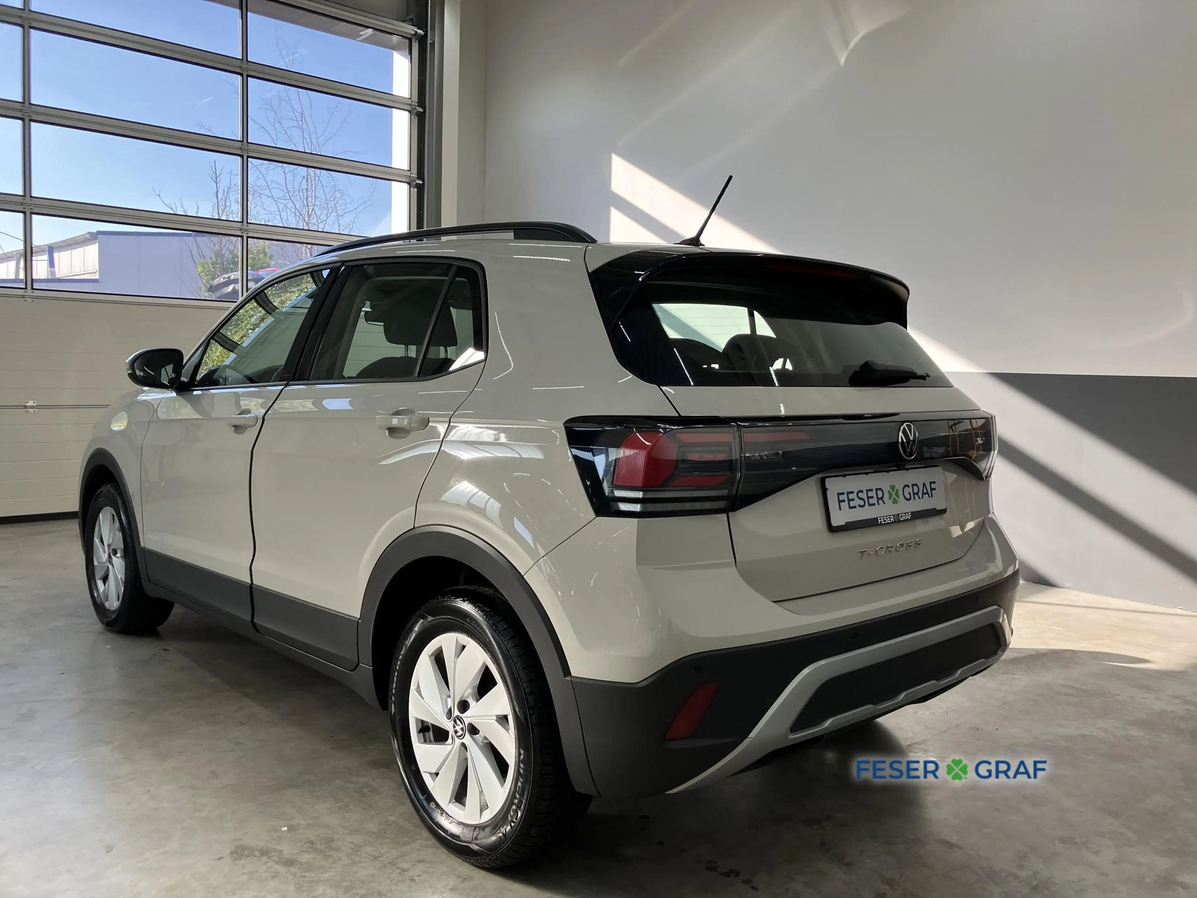 Volkswagen T-Cross Life 1.0 TSI RFK ACC SHZ LED Virtual Nav — photo 7