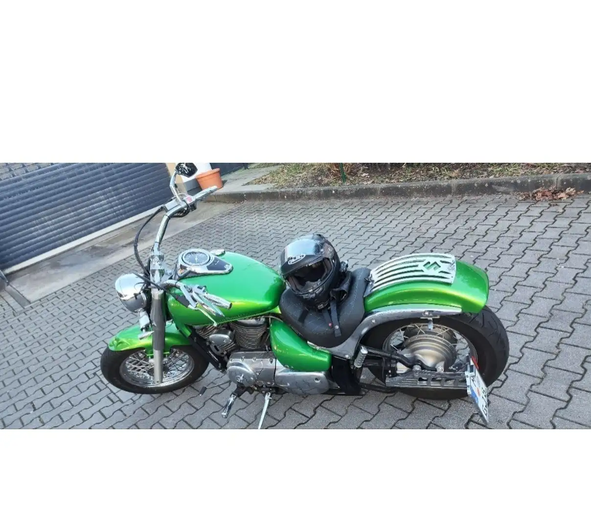 Suzuki VL 800 Verde - 1