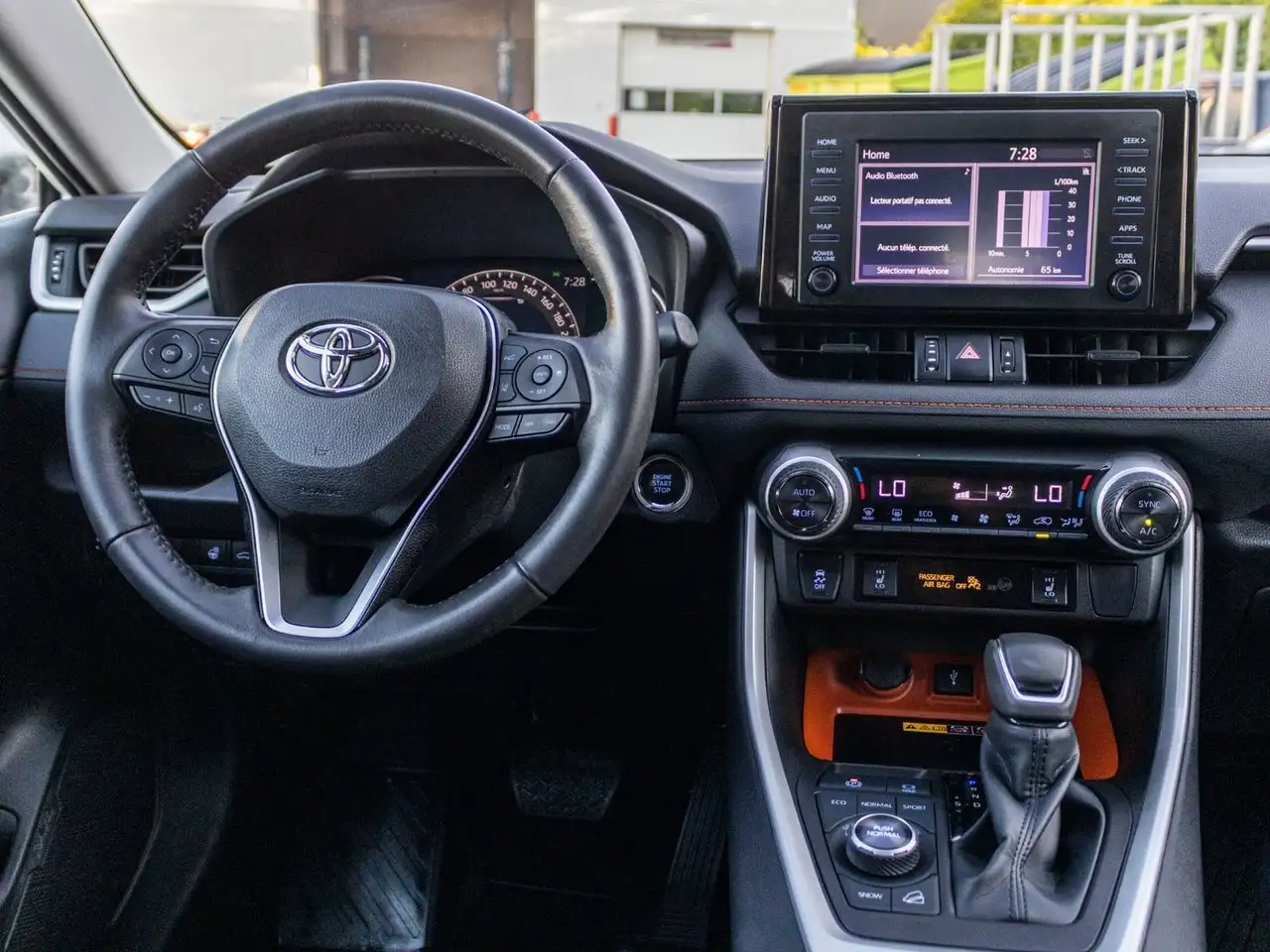 Toyota RAV 4 снимка Toyota RAV 4