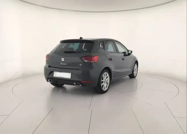 Seat Ibiza view 4