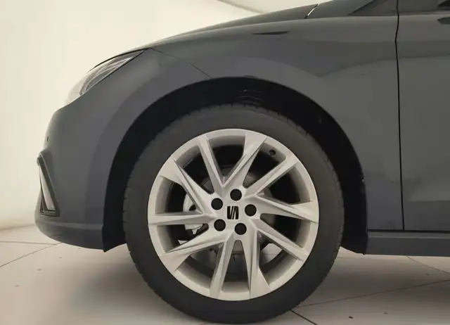 Seat Ibiza view 6