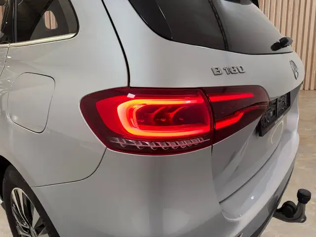 Mercedes-Benz B-Class view 9