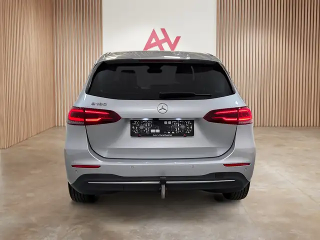 Mercedes-Benz B-Class view 8