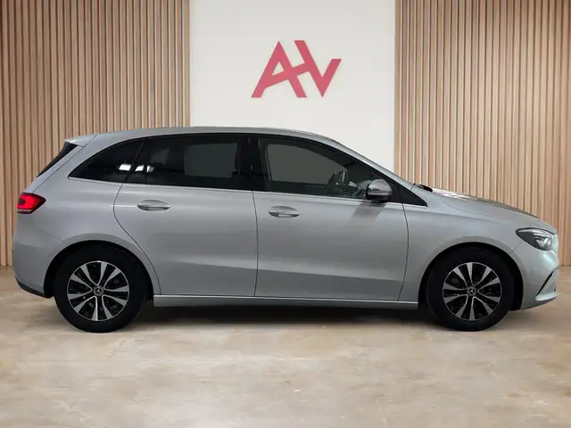 Mercedes-Benz B-Class view 5