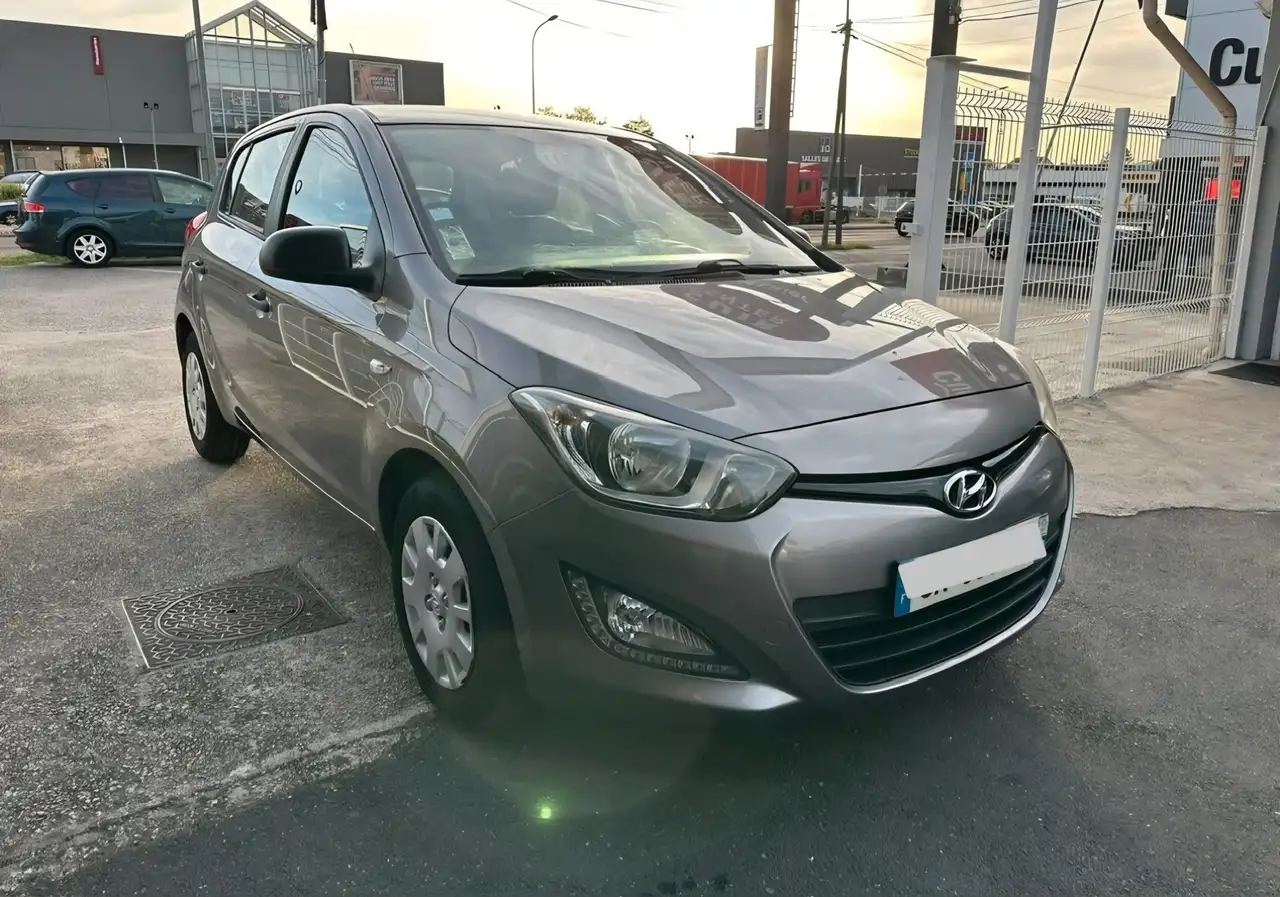 Hyundai i20