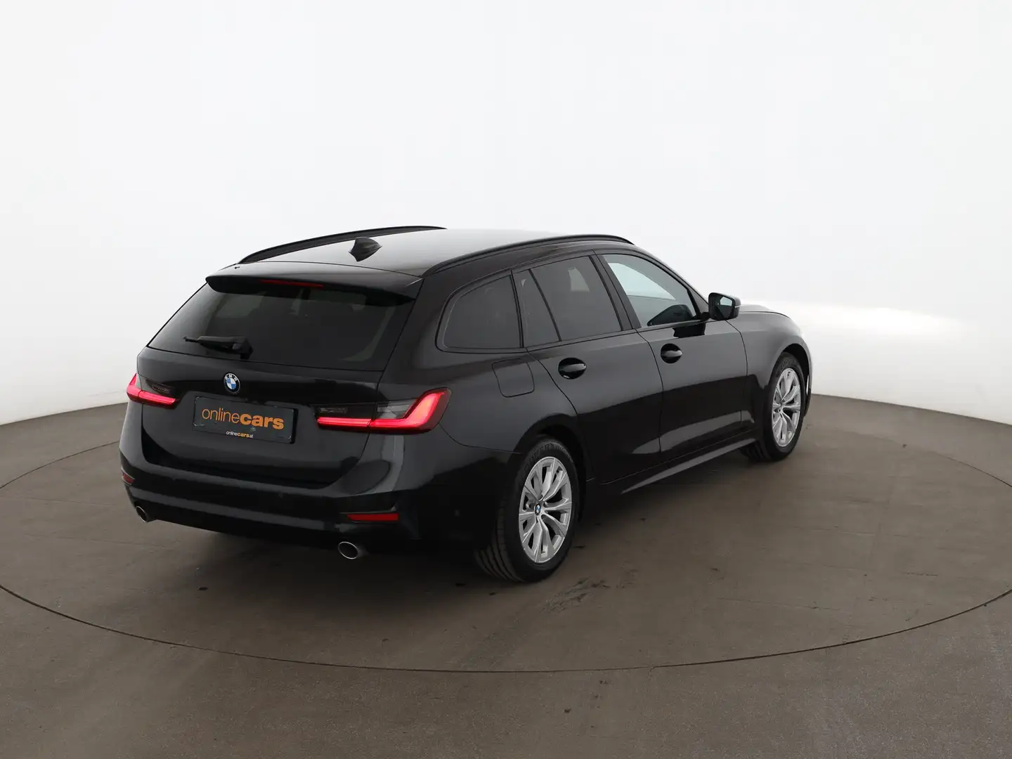 BMW 318 d Touring Advantage Aut LED LEDER NAVI ASSIST Schwarz - 2