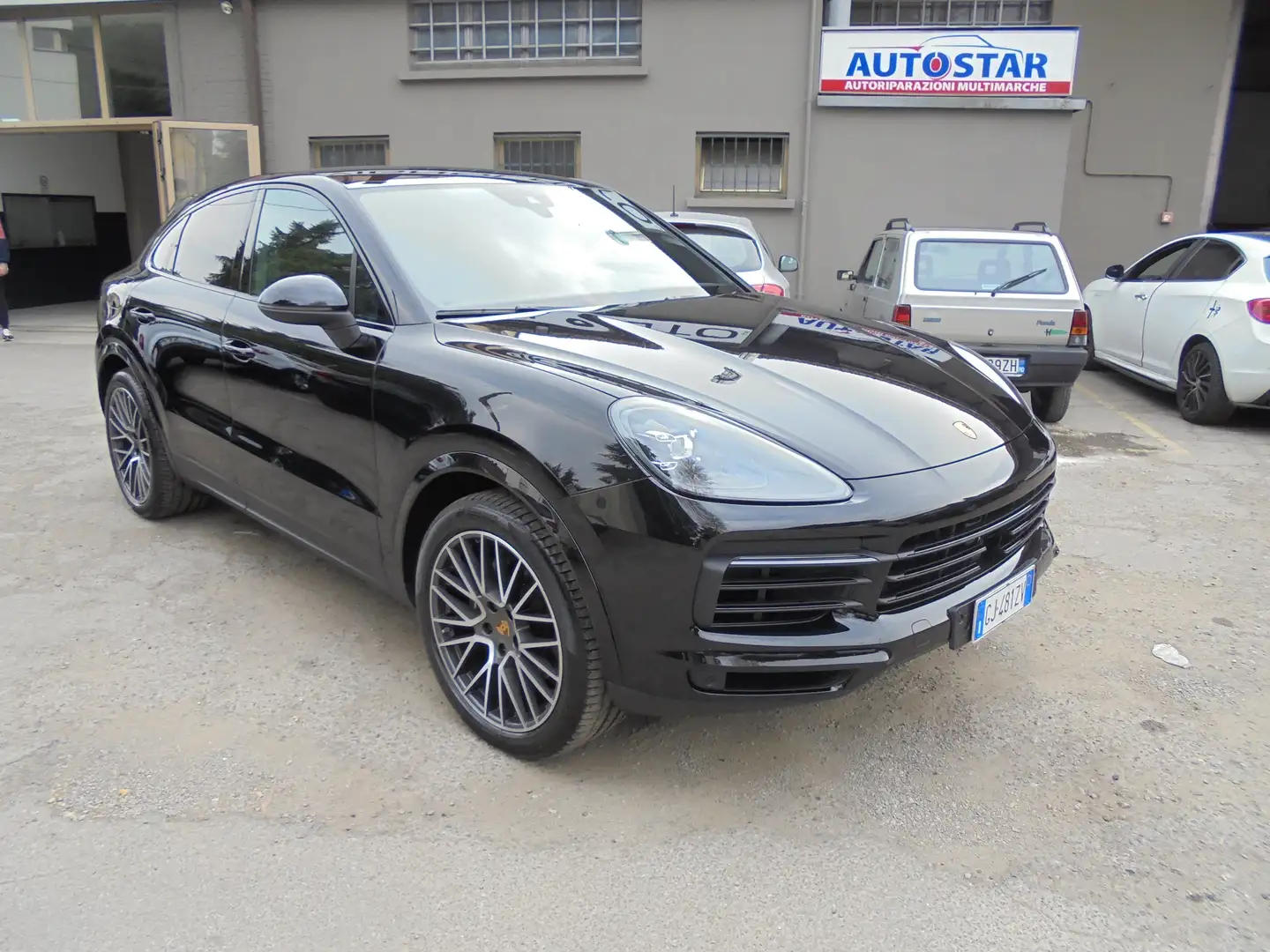 Porsche Cayenne Cayenne Coupe 3.0 tiptronic Nero - 2
