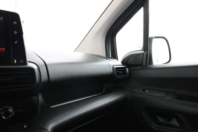 Peugeot Partner 1.5 BlueHDI Pro Long — photo 29