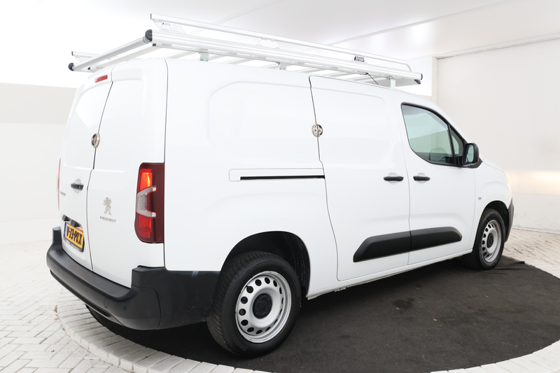 Peugeot Partner 1.5 BlueHDI Pro Long — photo 2