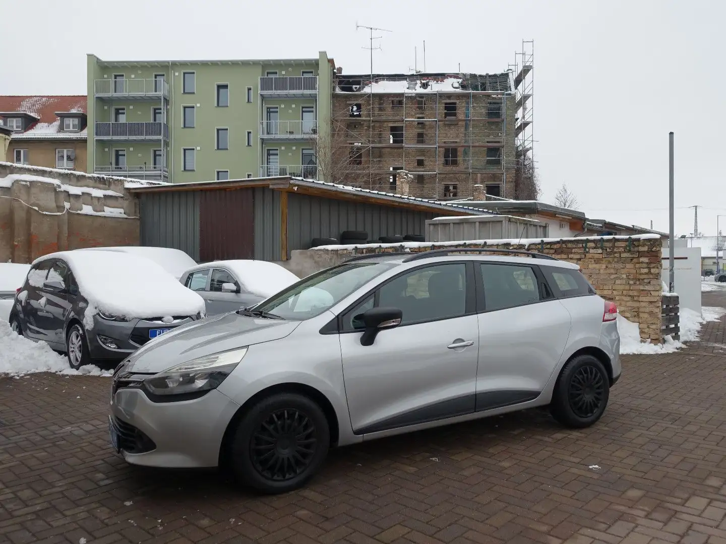 Renault Clio IV 1,2 Grandtour, EU5, Klima !! Grau - 2