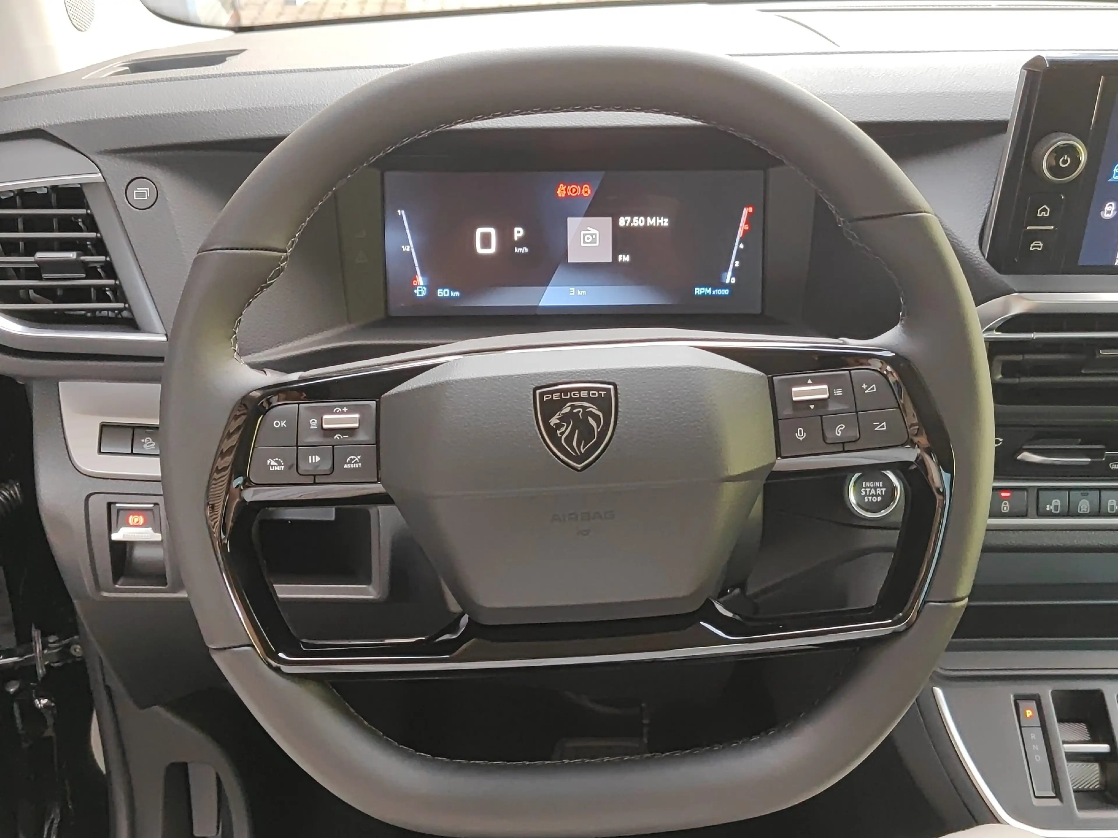 Peugeot Traveller 2.2 Diesel 180 L2 VIP-Plus+AHK+Standhzg — photo 8